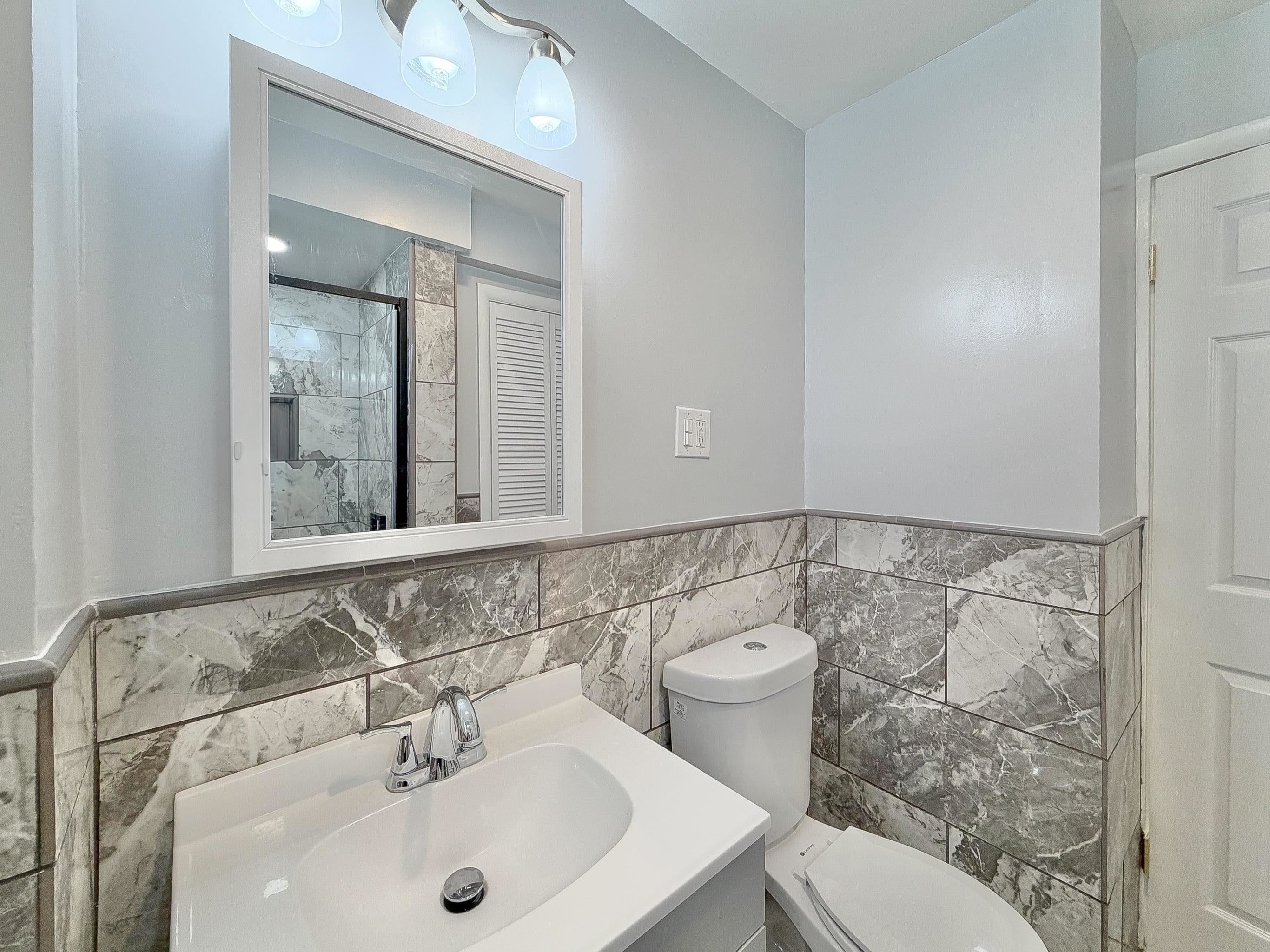 42 GREENVILLE AVE Unit: 2
