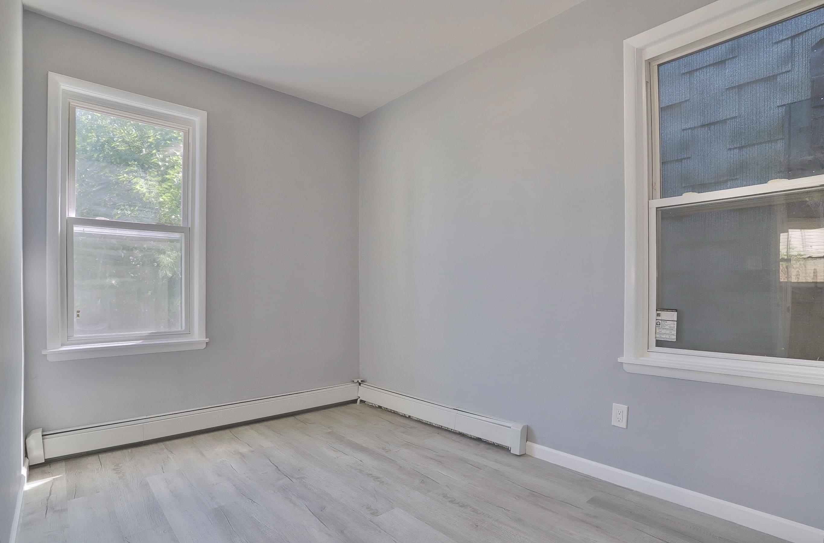 42 GREENVILLE AVE Unit: 2