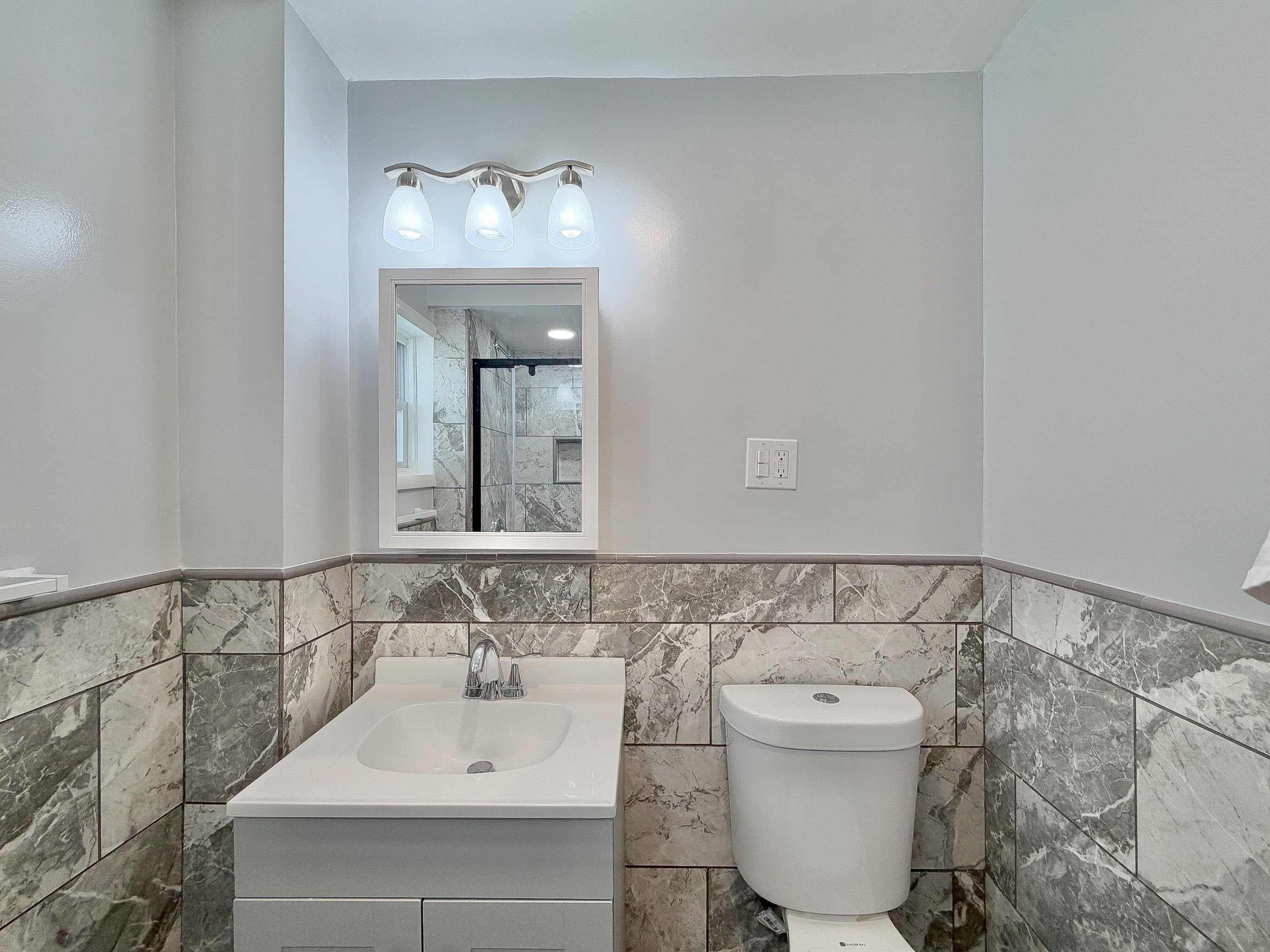 42 GREENVILLE AVE Unit: 2