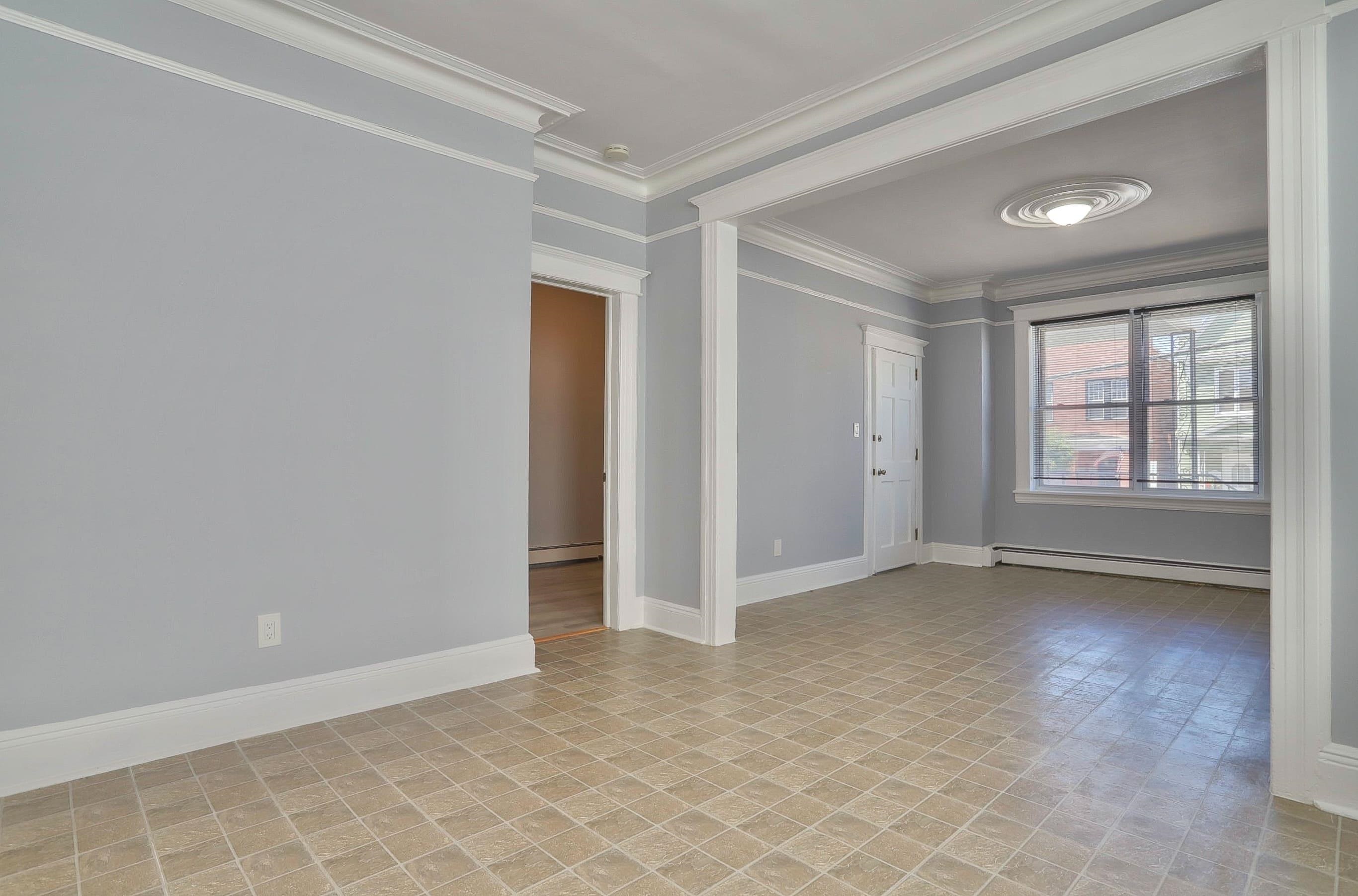 42 GREENVILLE AVE Unit: 2
