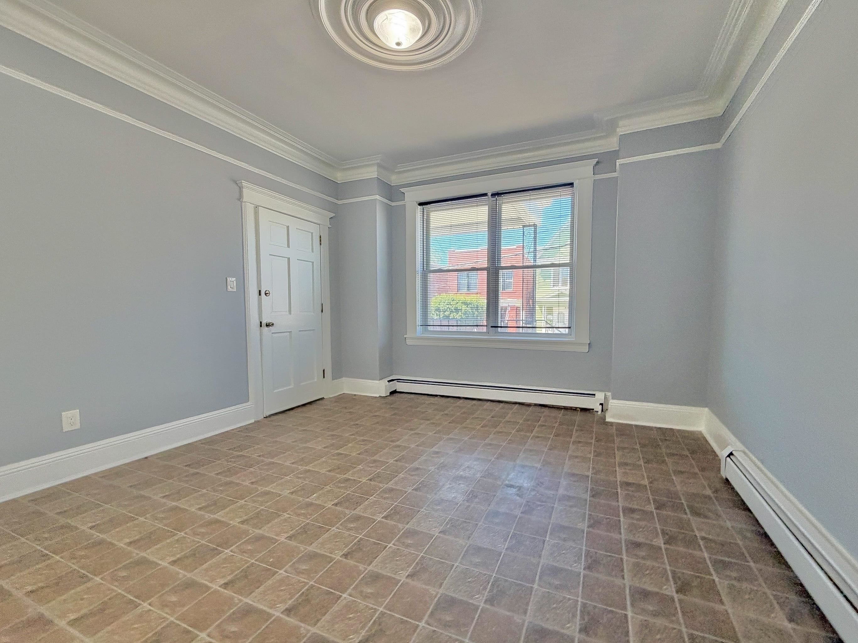 42 GREENVILLE AVE Unit: 2