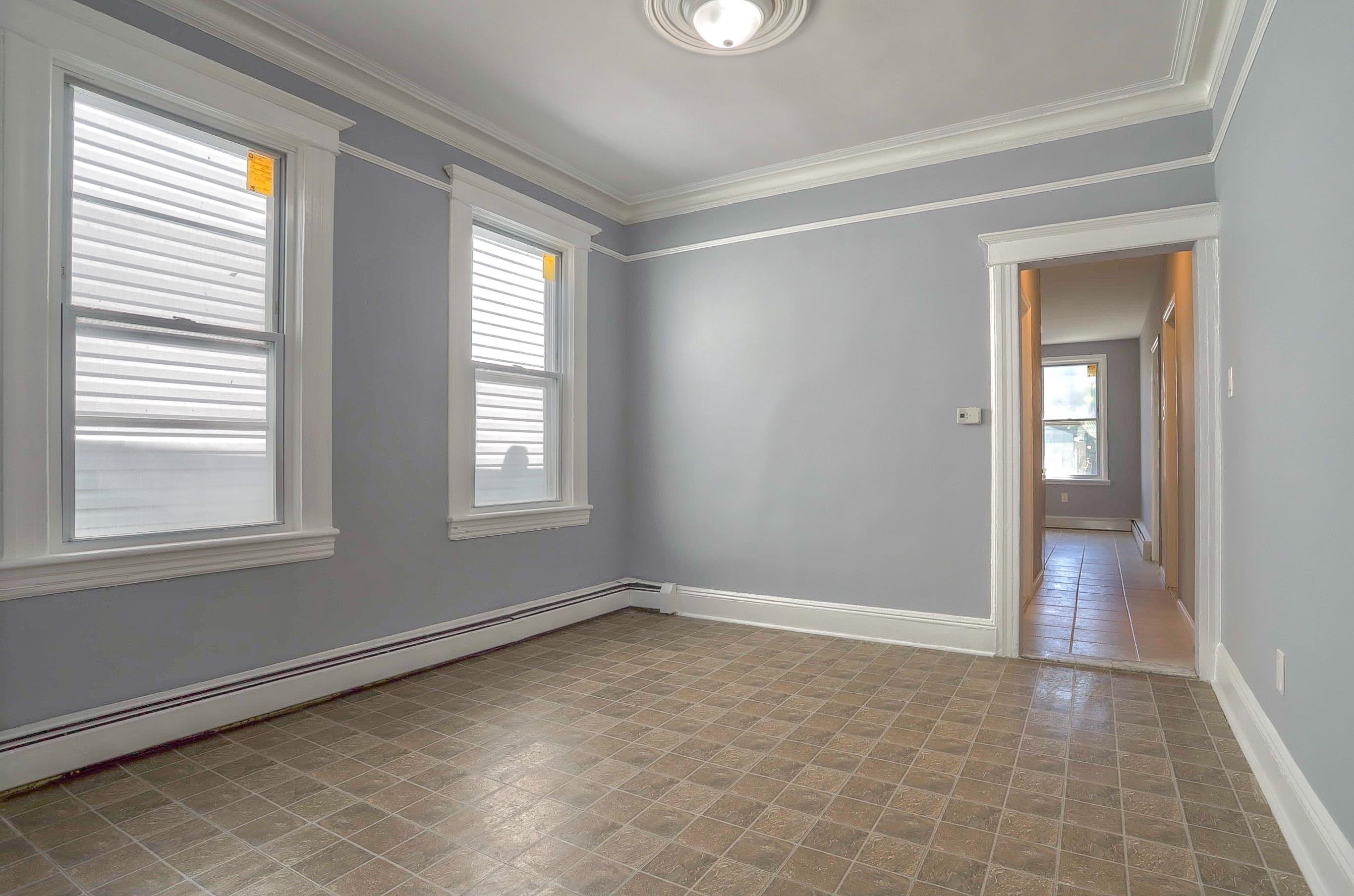 42 GREENVILLE AVE Unit: 2
