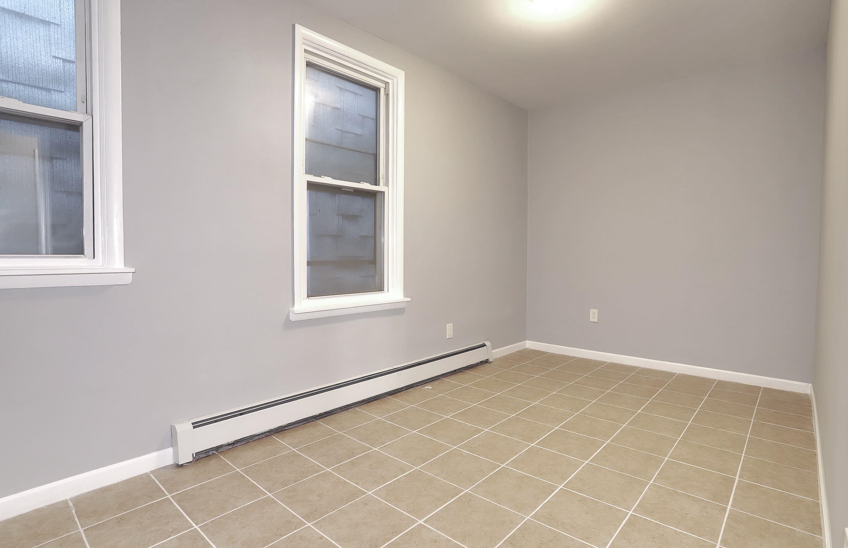 42 GREENVILLE AVE Unit: 2