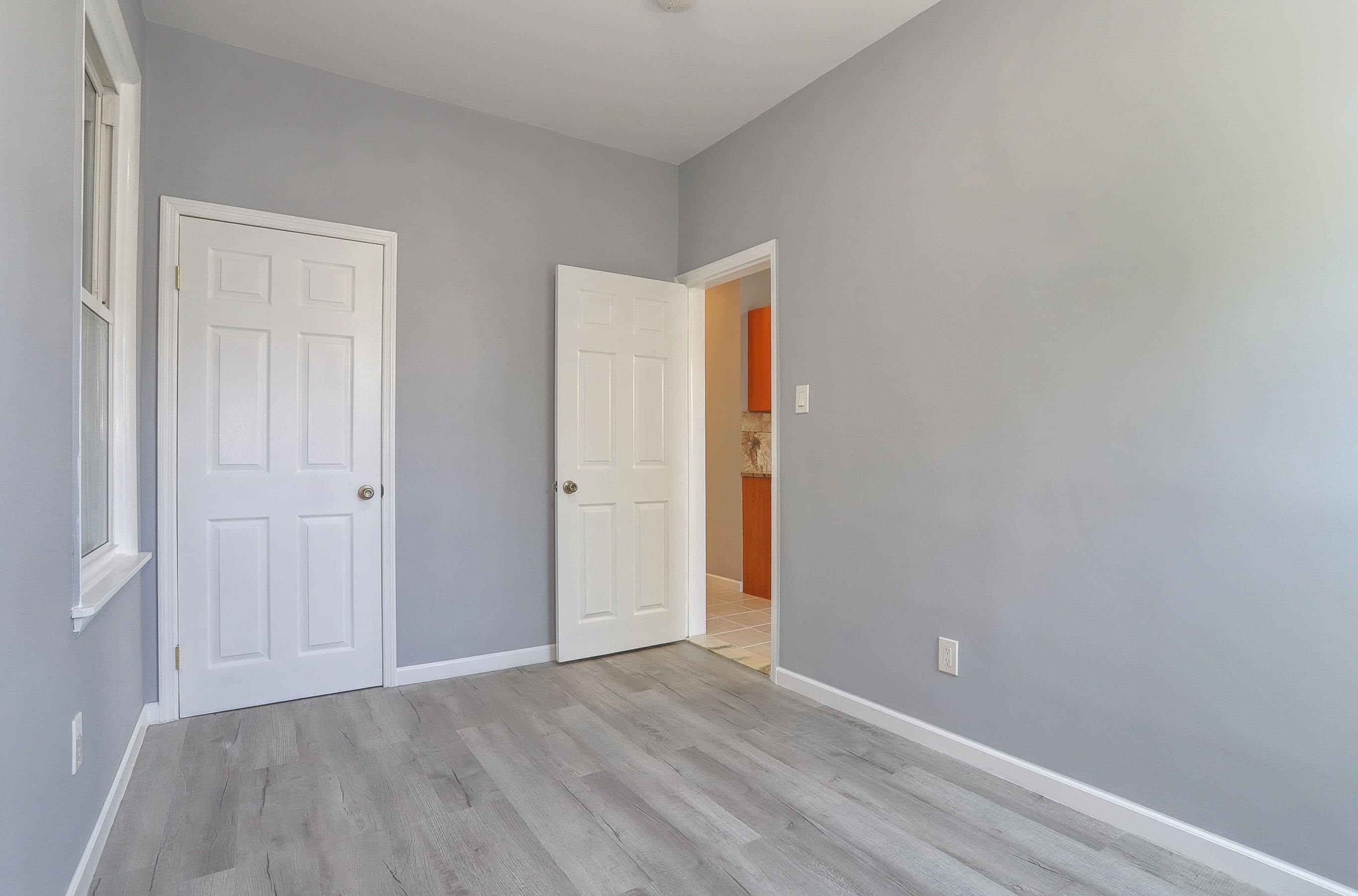 42 GREENVILLE AVE Unit: 2