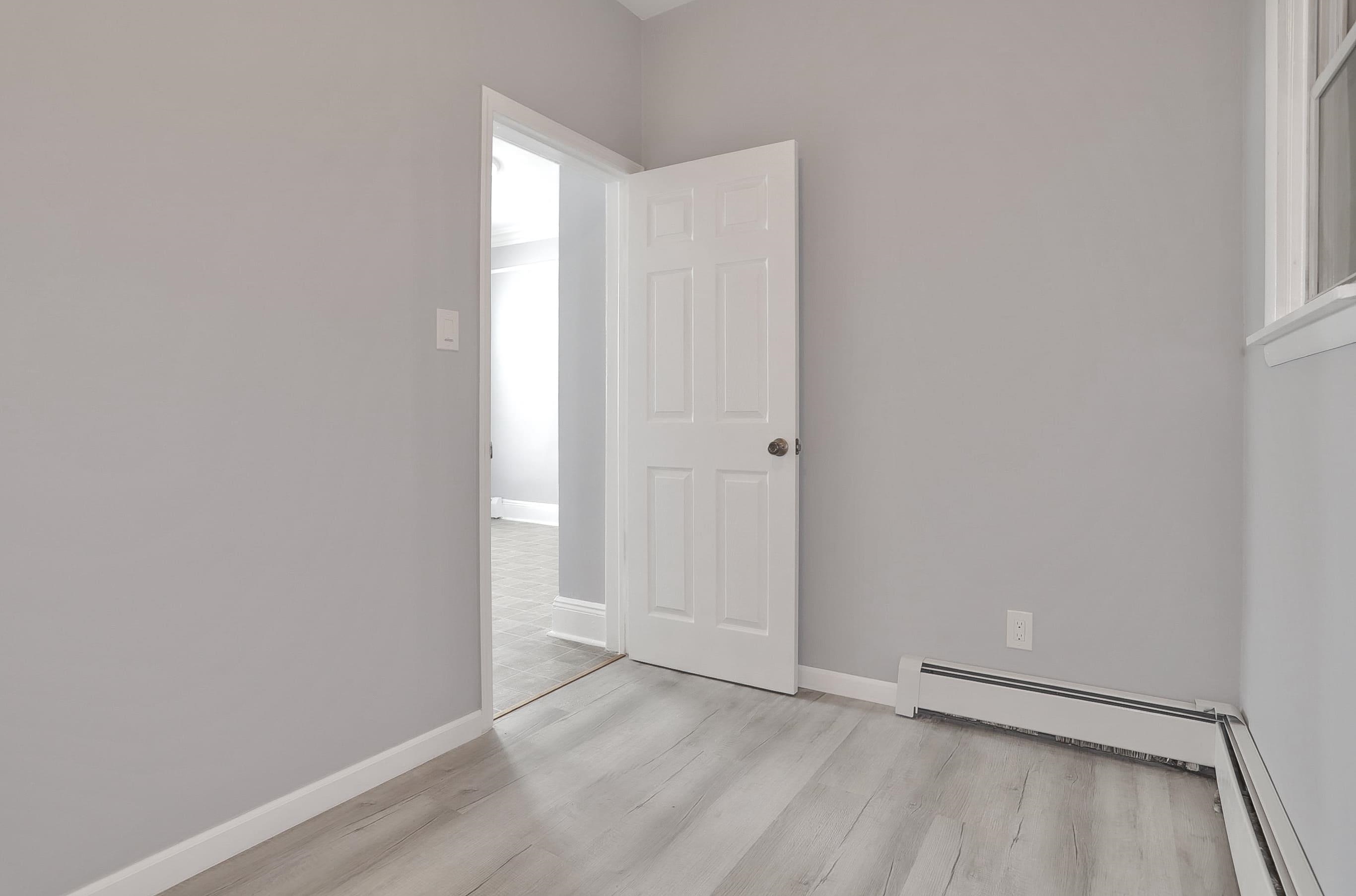 42 GREENVILLE AVE Unit: 2