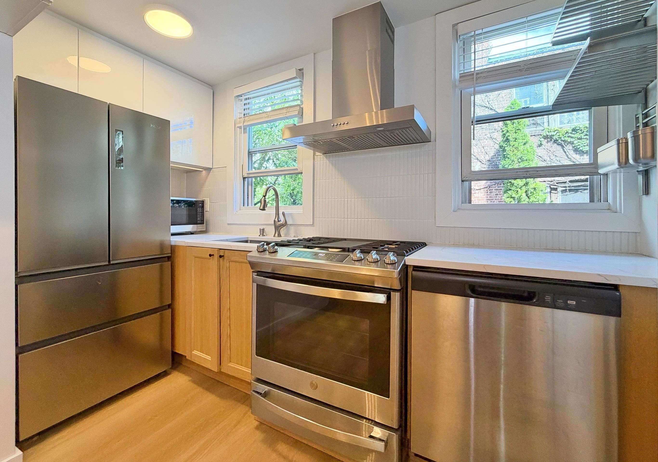 432 2ND ST Unit: 1