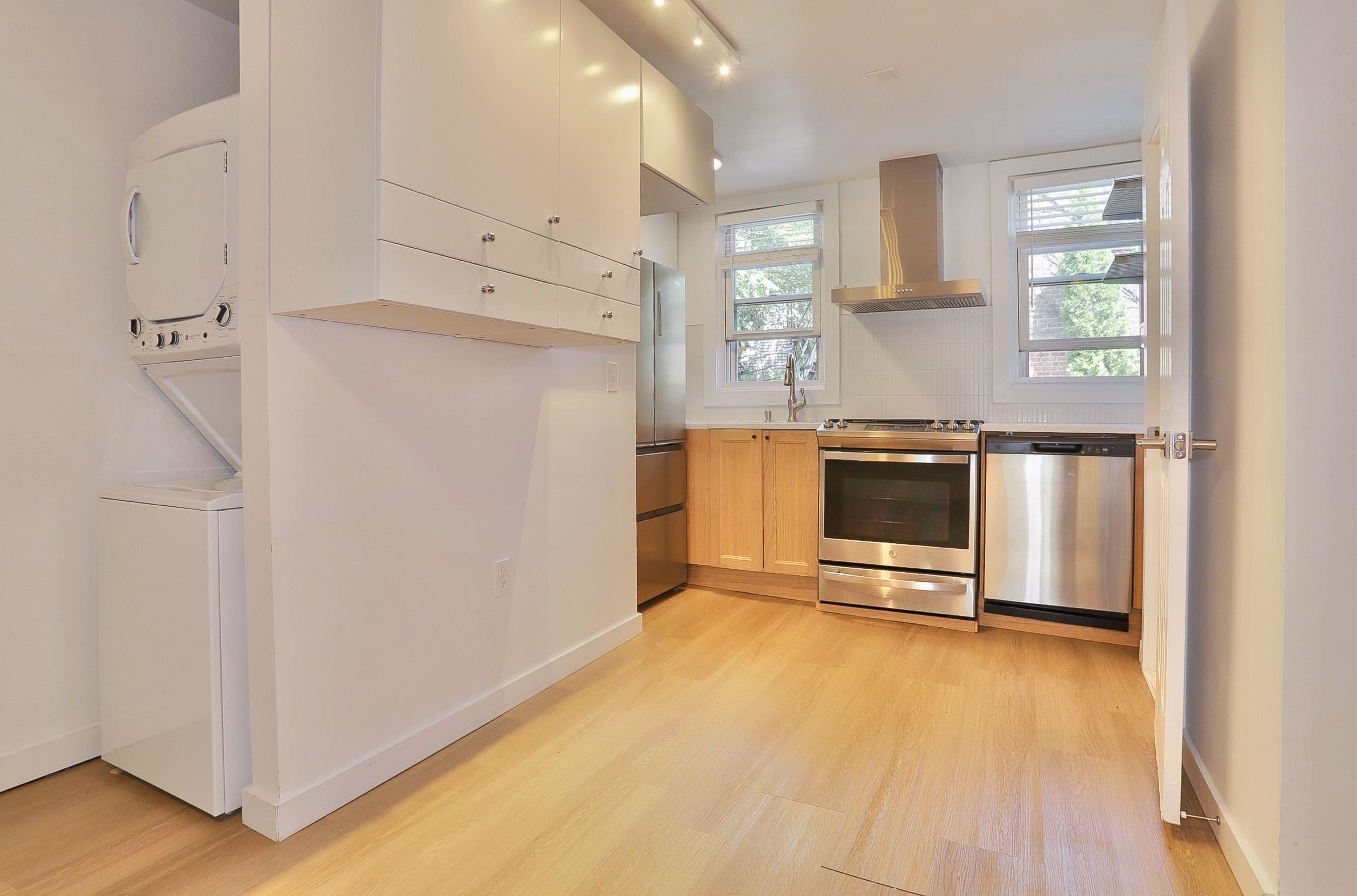 432 2ND ST Unit: 1