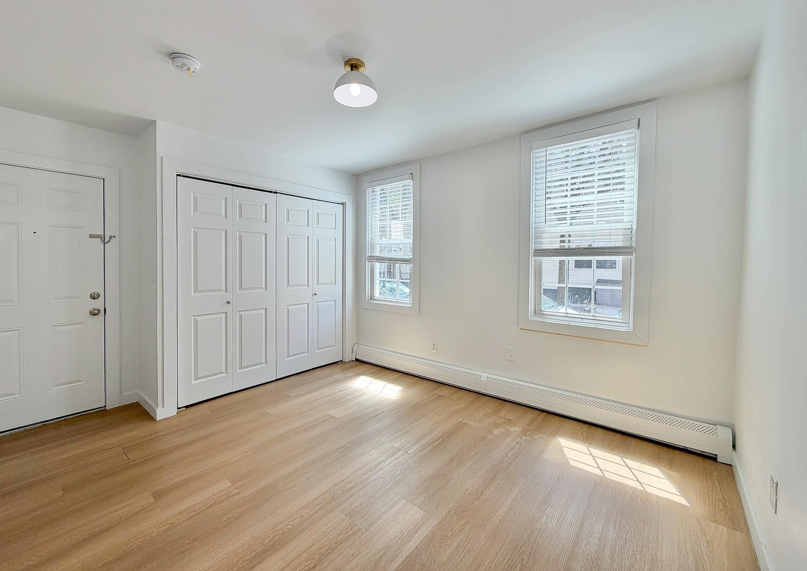 432 2ND ST Unit: 1