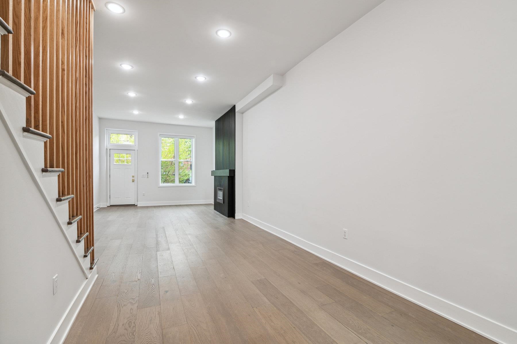 36 PARK ST Unit: 2