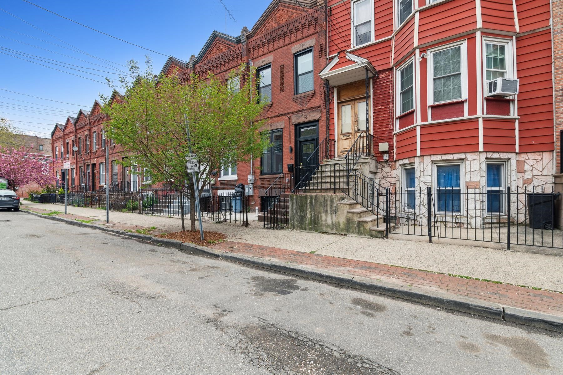 36 PARK ST Unit: 2