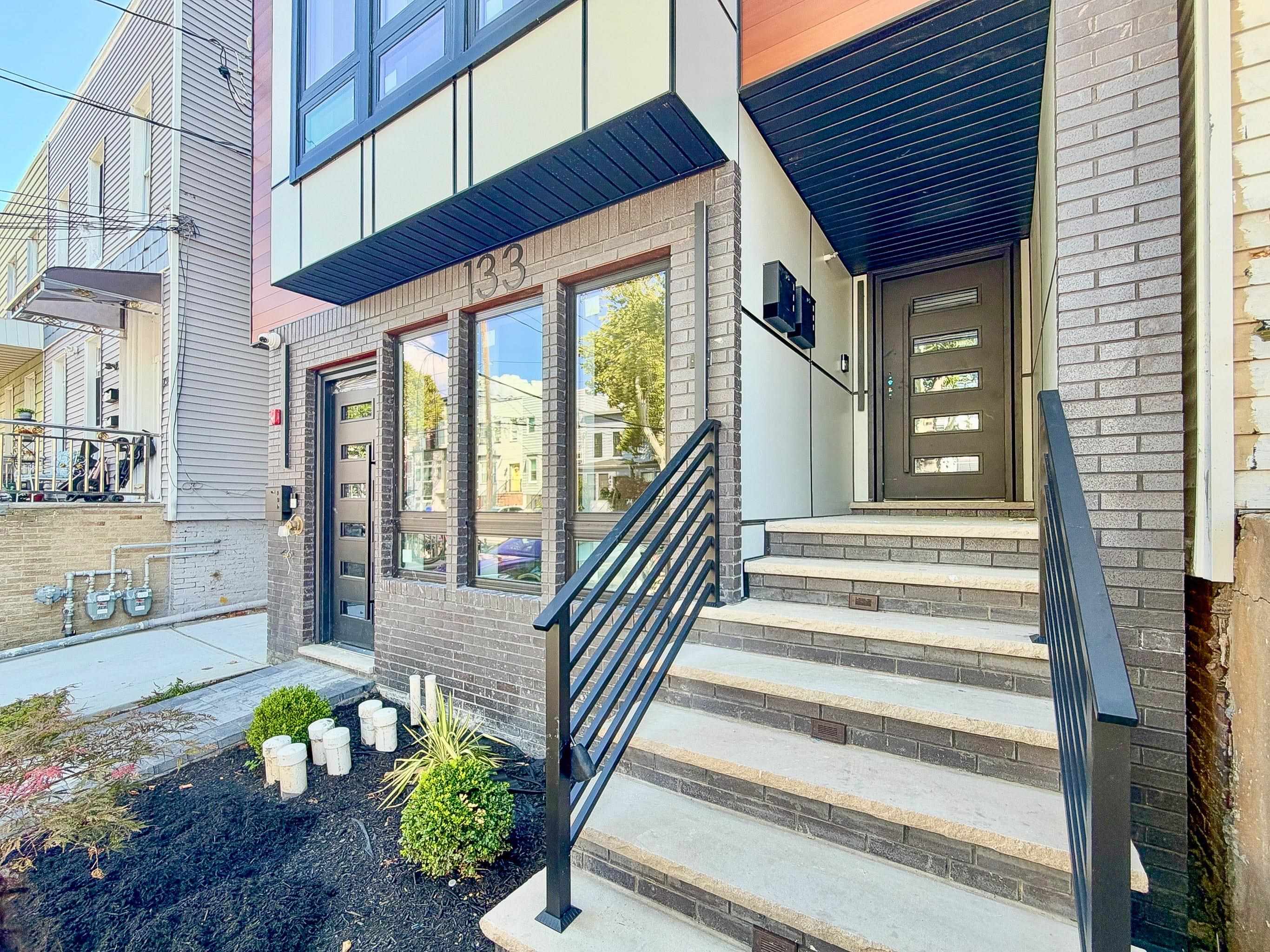 133 NORTH ST Unit: 2