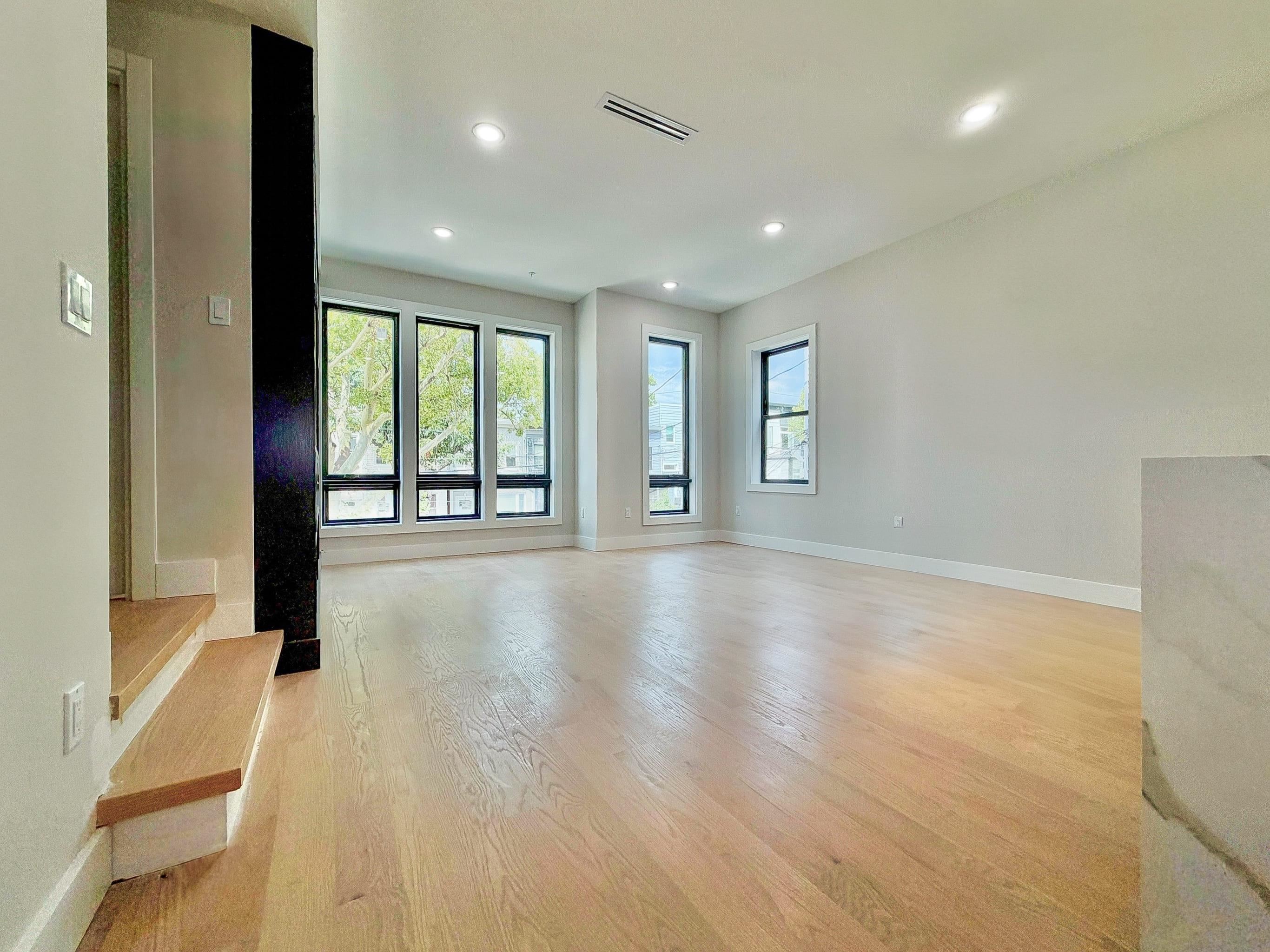 133 NORTH ST Unit: 2