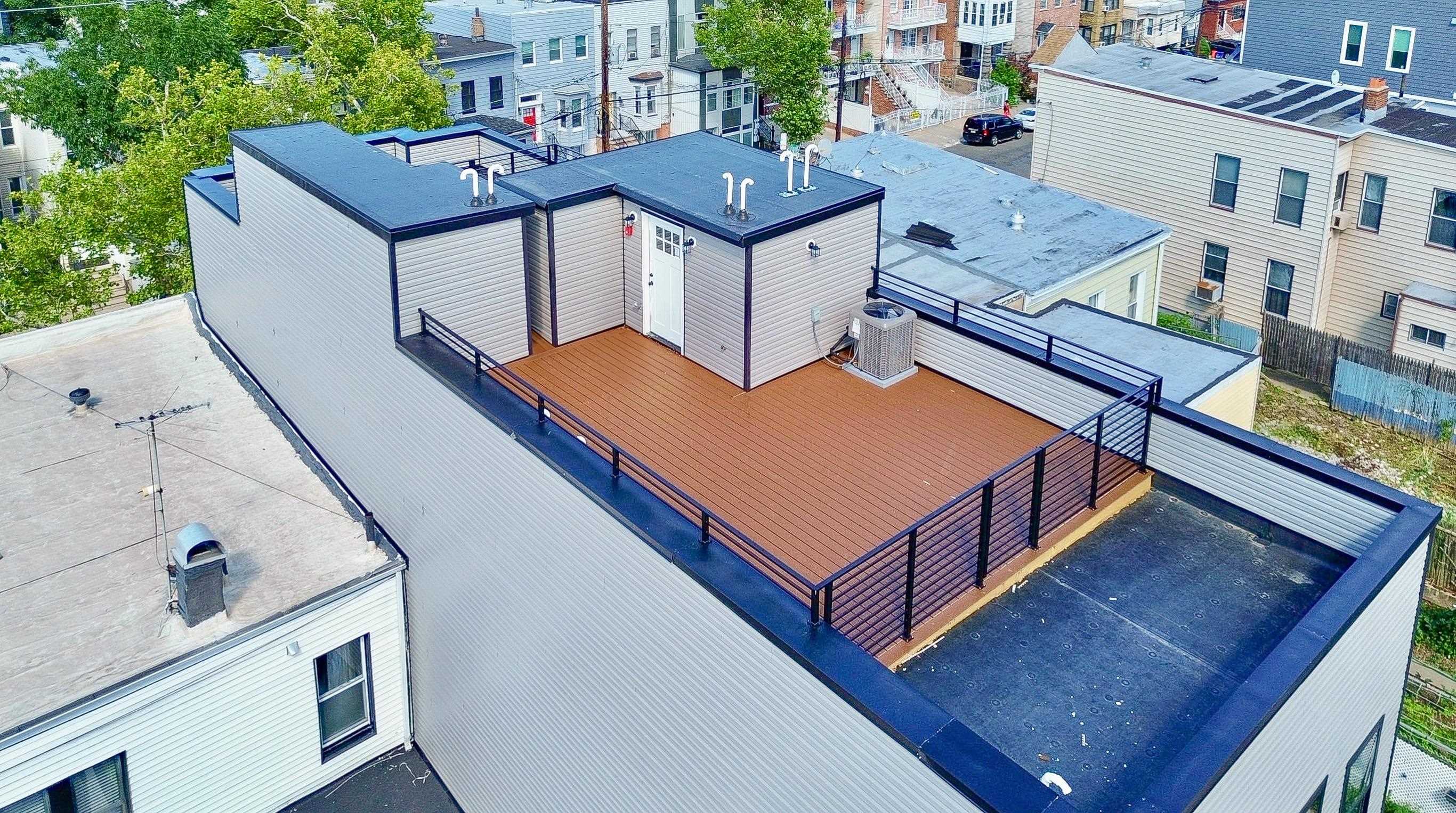 133 NORTH ST Unit: 2