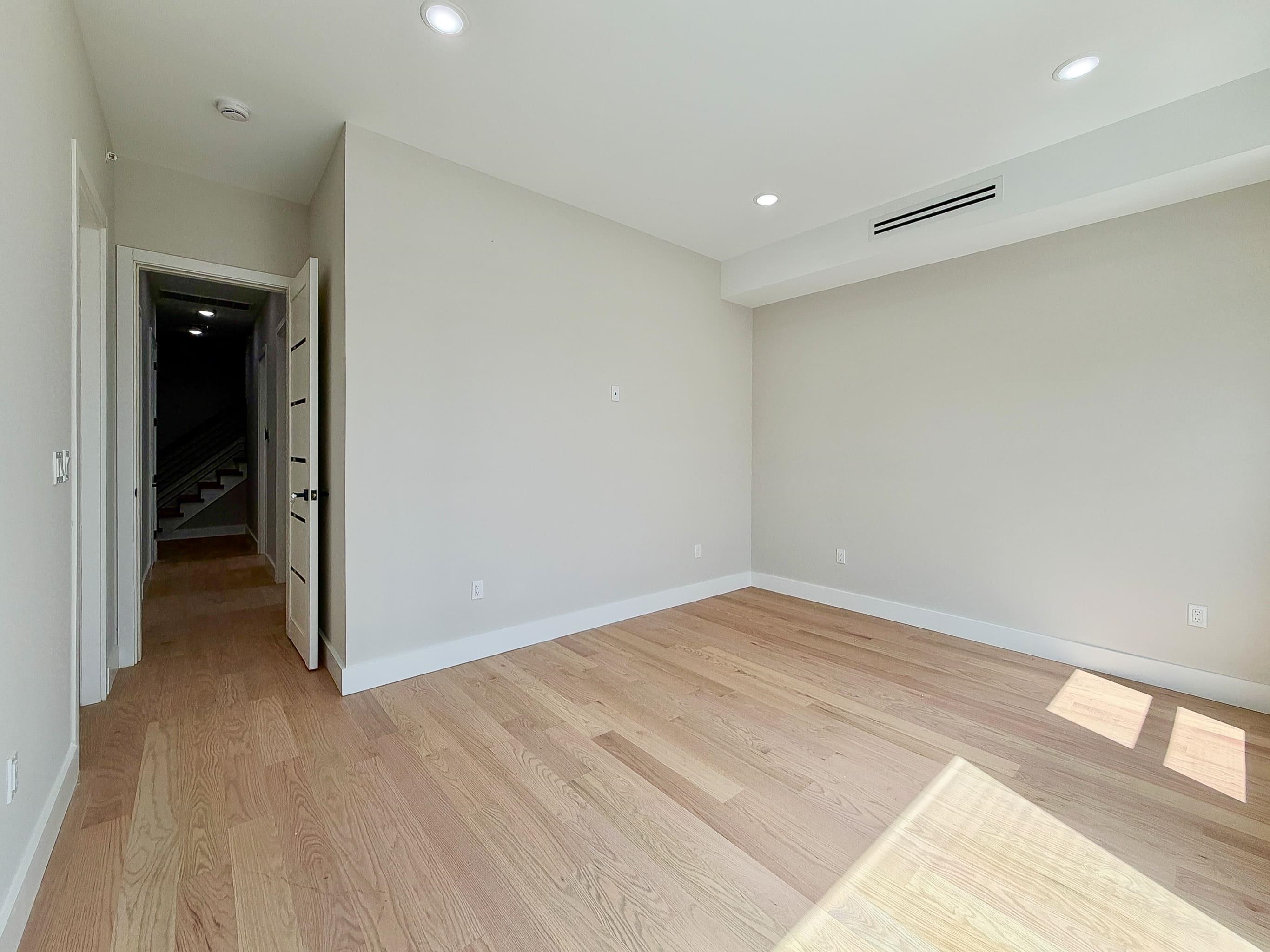 133 NORTH ST Unit: 2