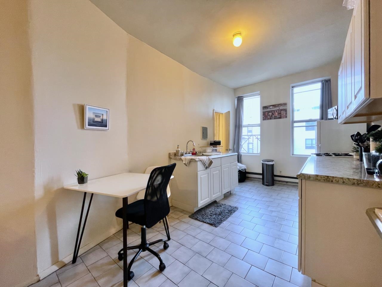 510 ADAMS ST Unit: 4R