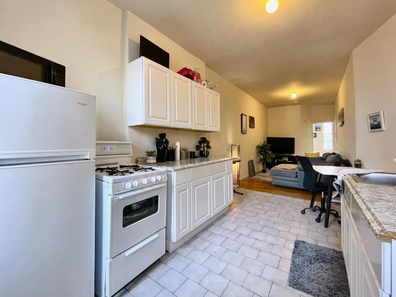 510 ADAMS ST Unit: 4R