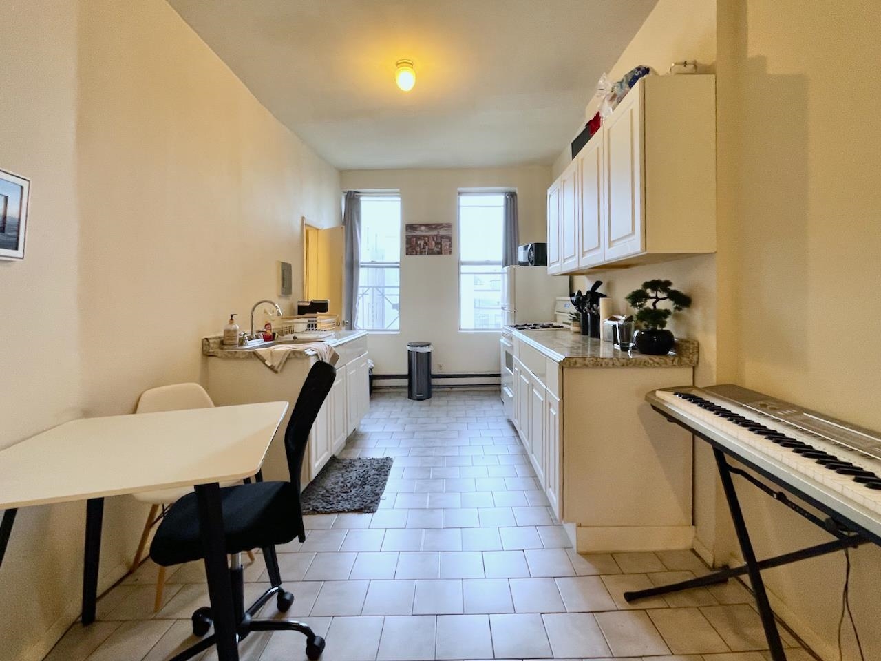 510 ADAMS ST Unit: 4R