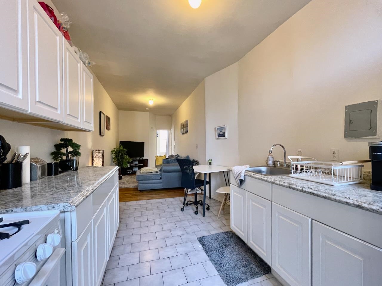 510 ADAMS ST Unit: 4R
