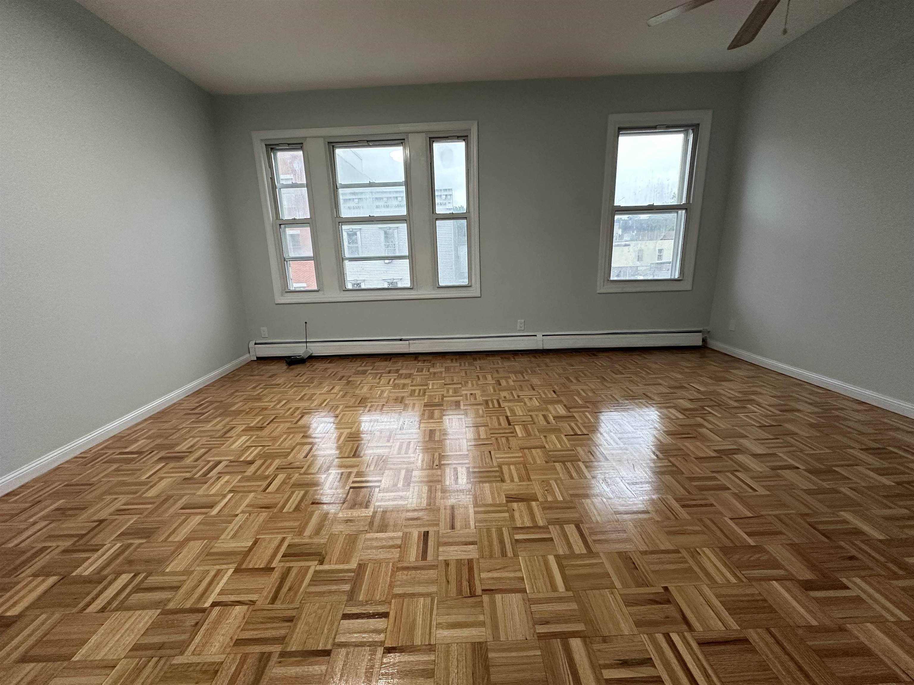 543 WEST SIDE AVE Unit: 3