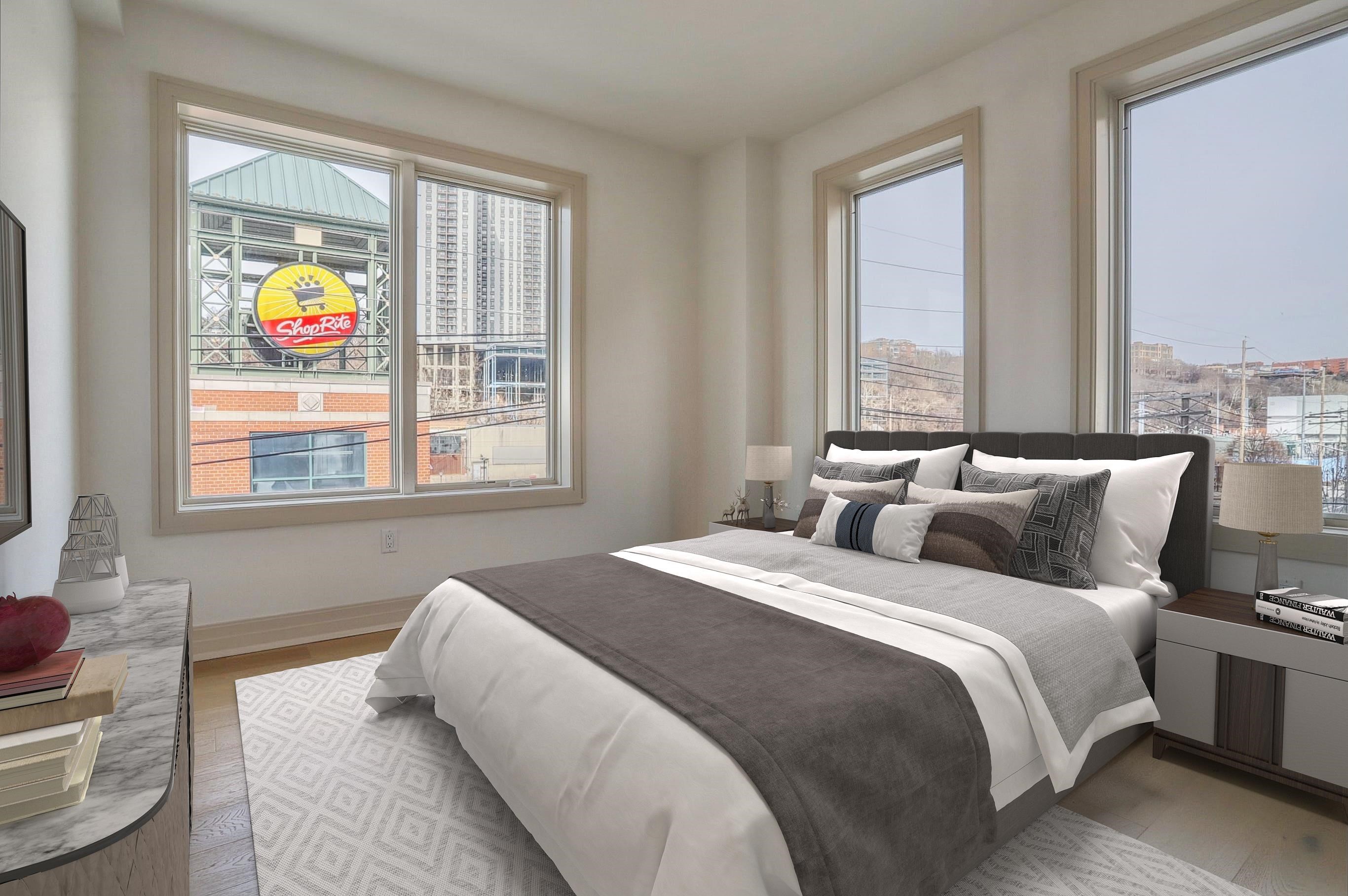931 MADISON ST Unit: 306