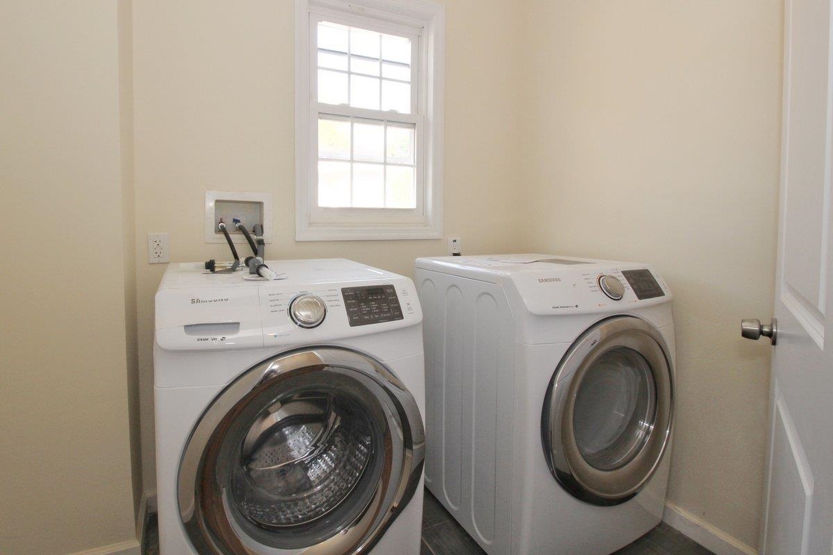 8516 5TH AVE Unit: 2