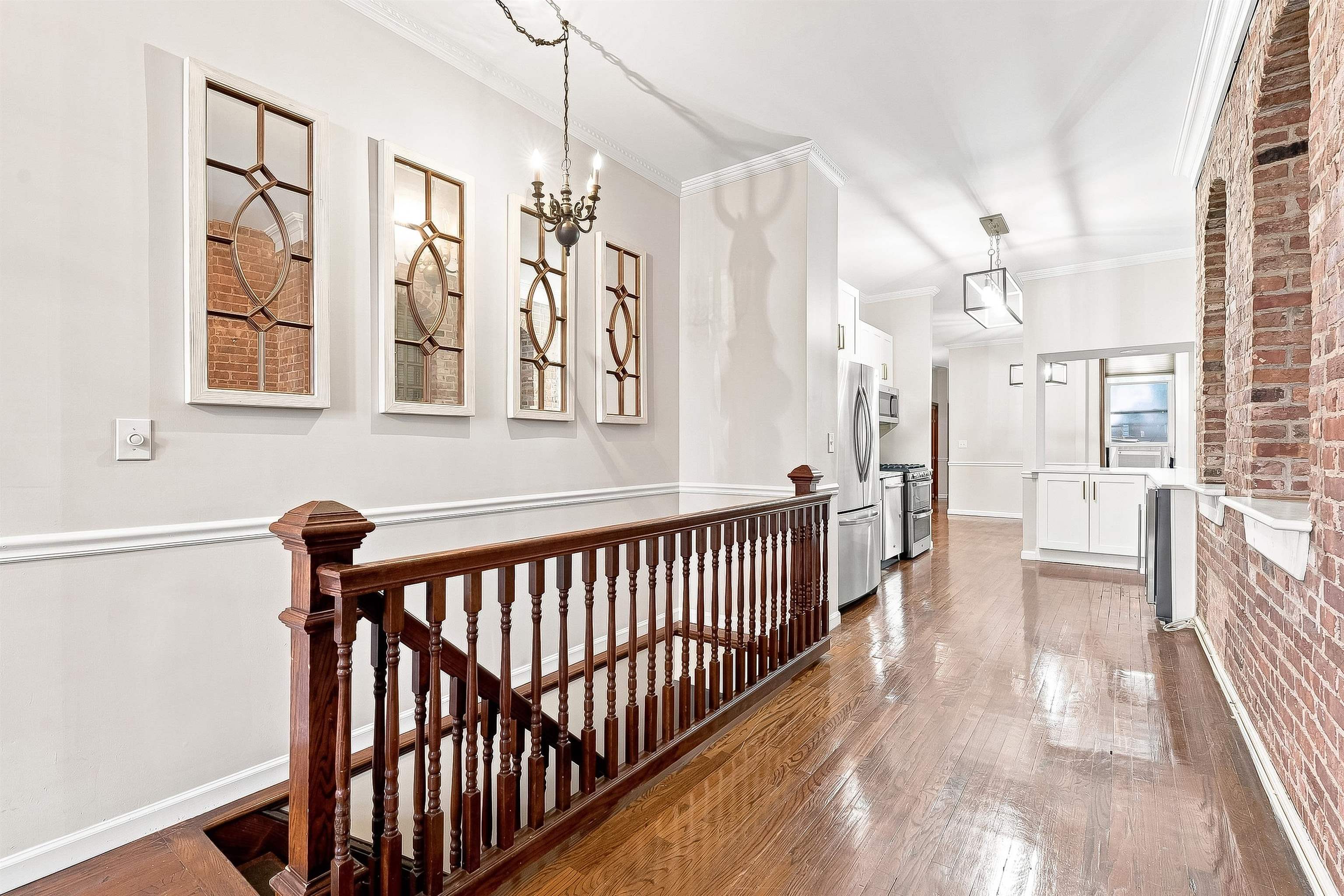 813 WASHINGTON ST Unit: 1R