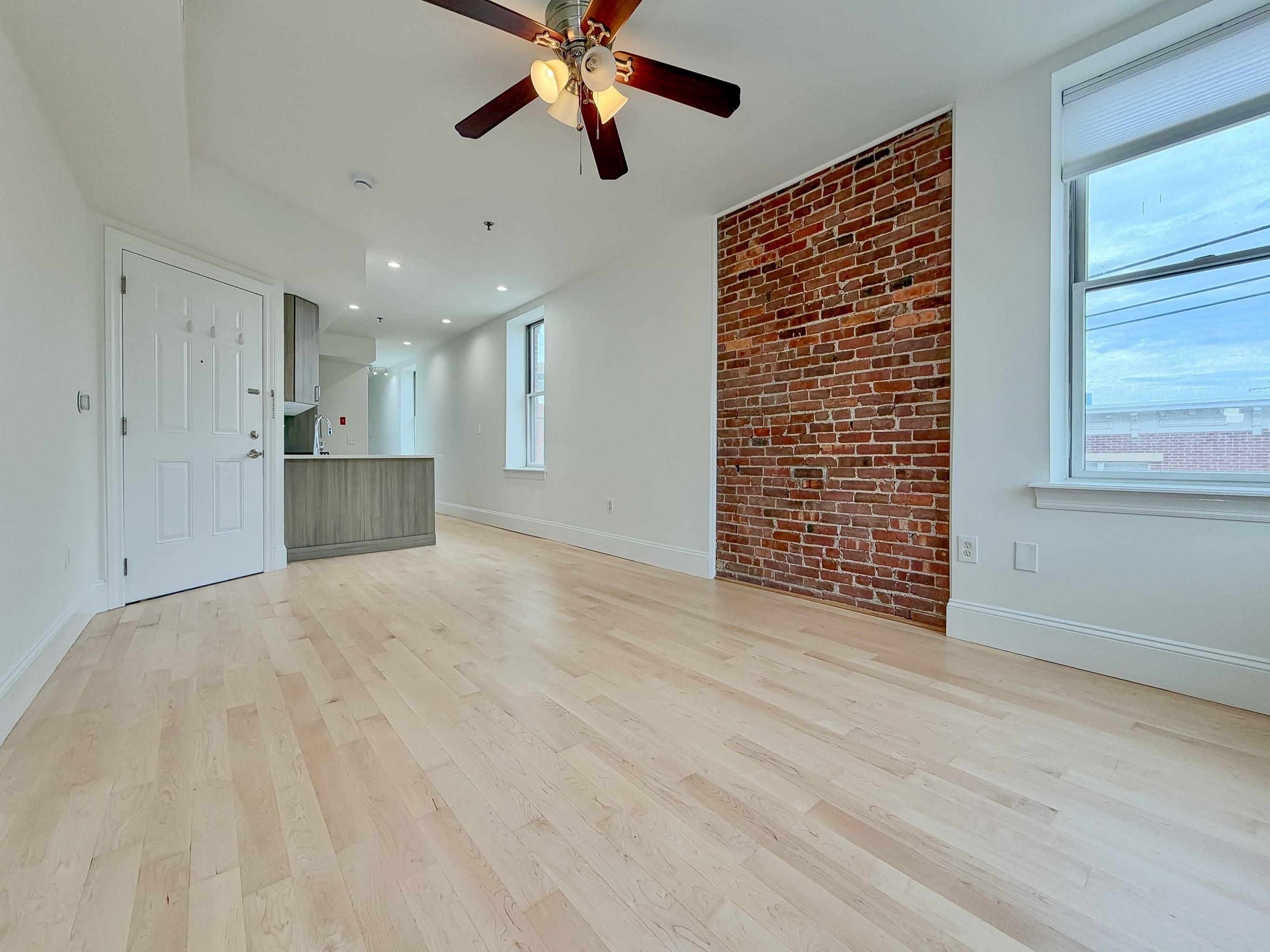 301 MADISON ST Unit: 3S