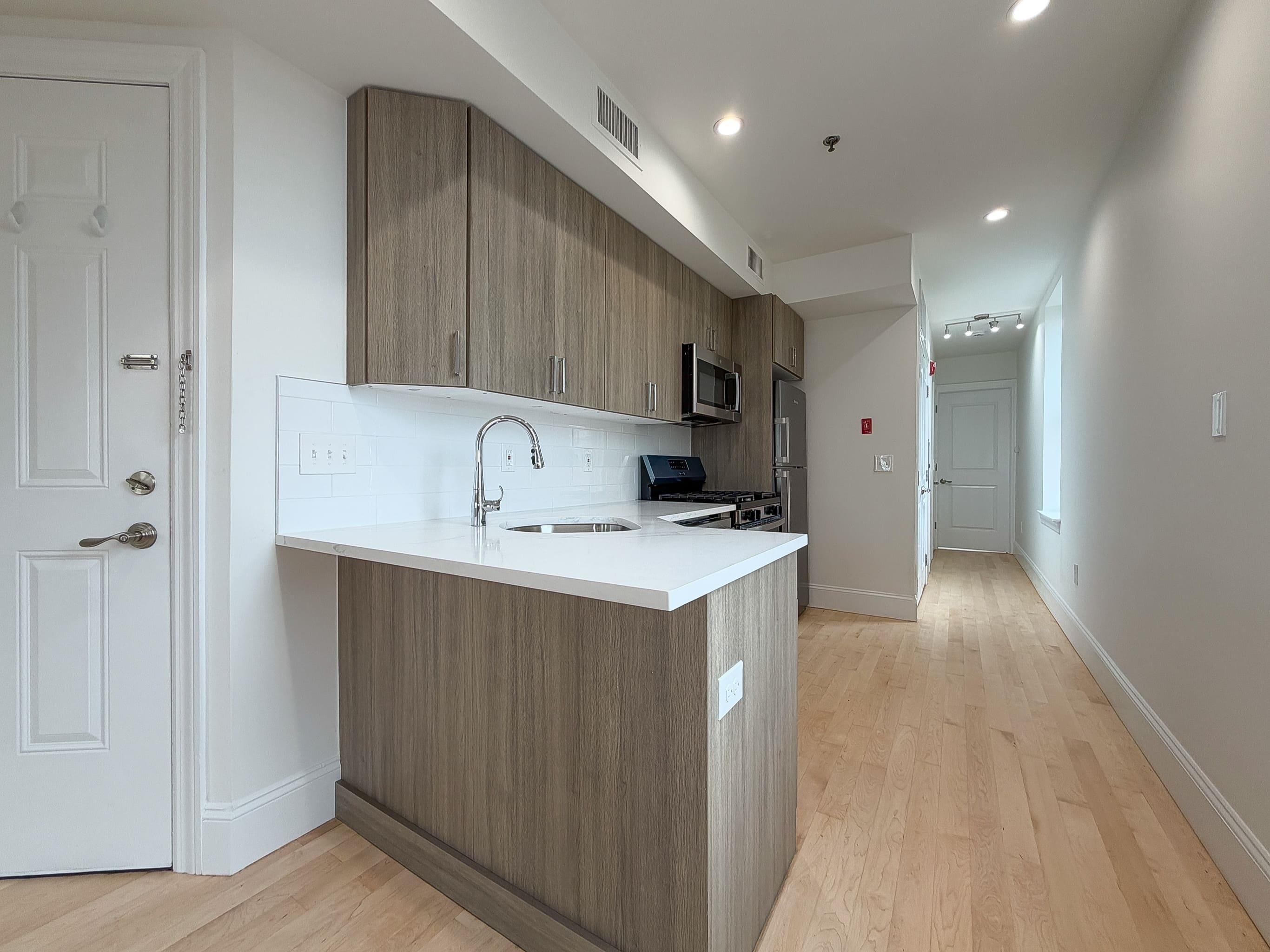 301 MADISON ST Unit: 3S