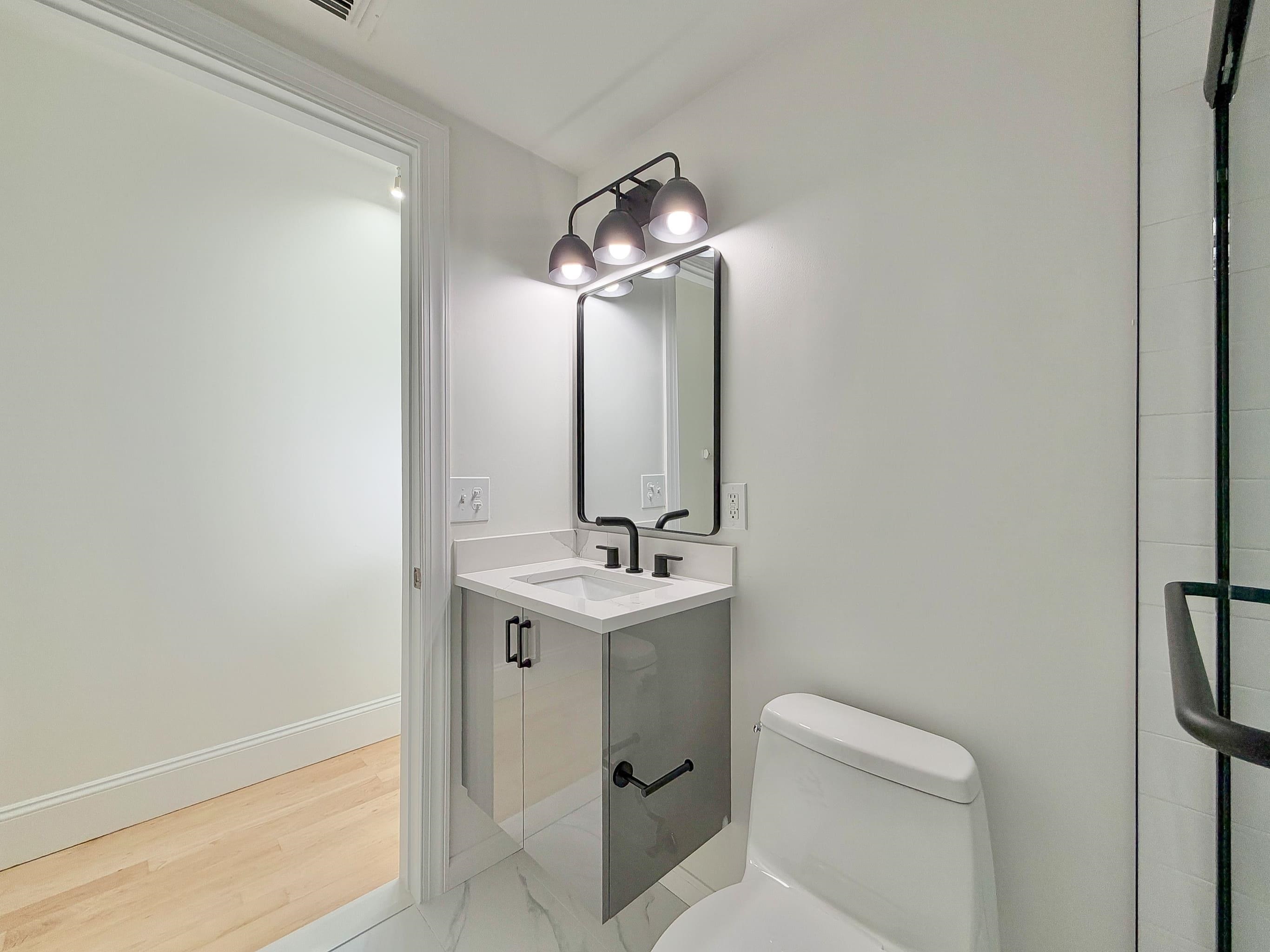 301 MADISON ST Unit: 3S