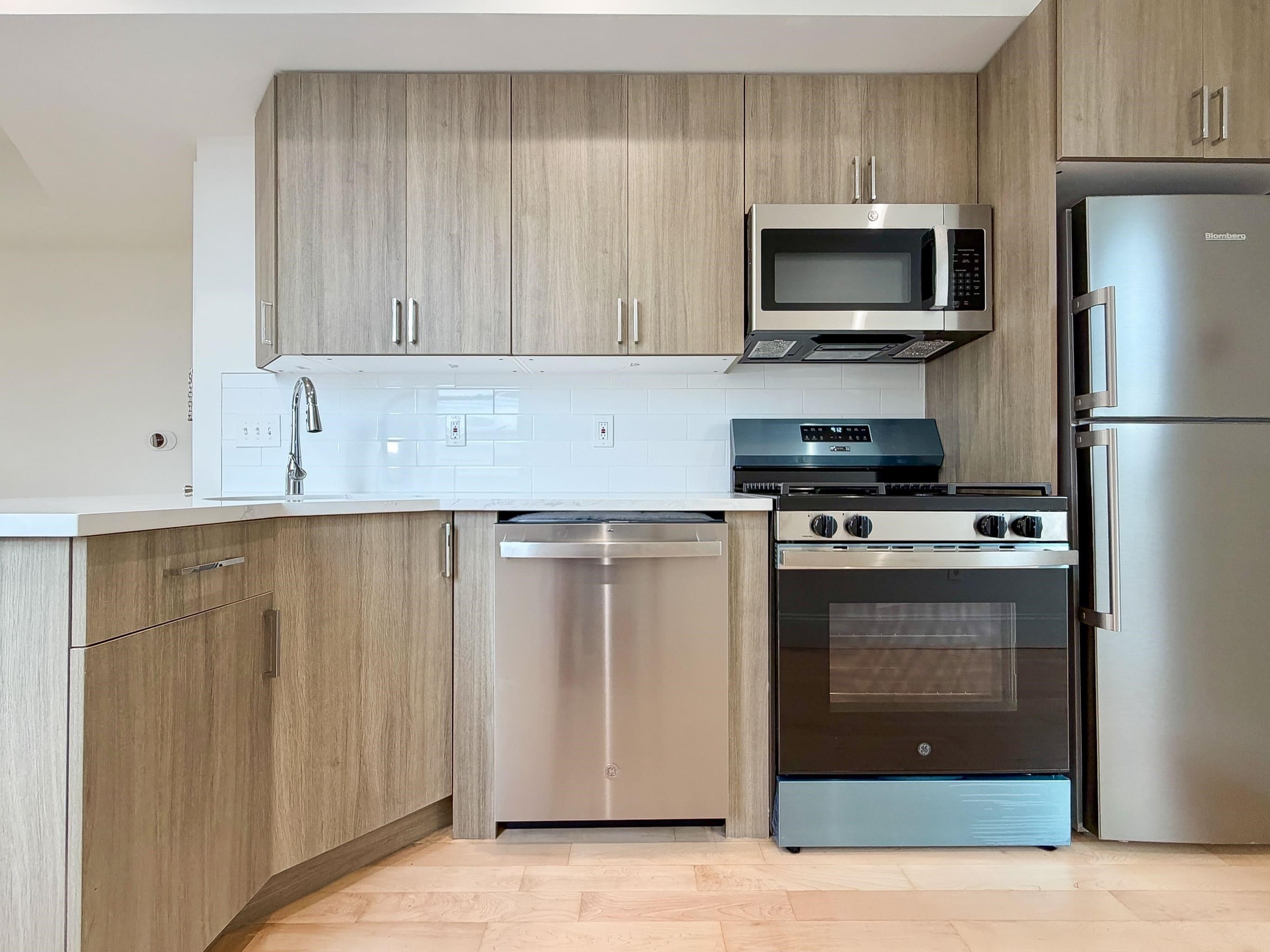 301 MADISON ST Unit: 3S