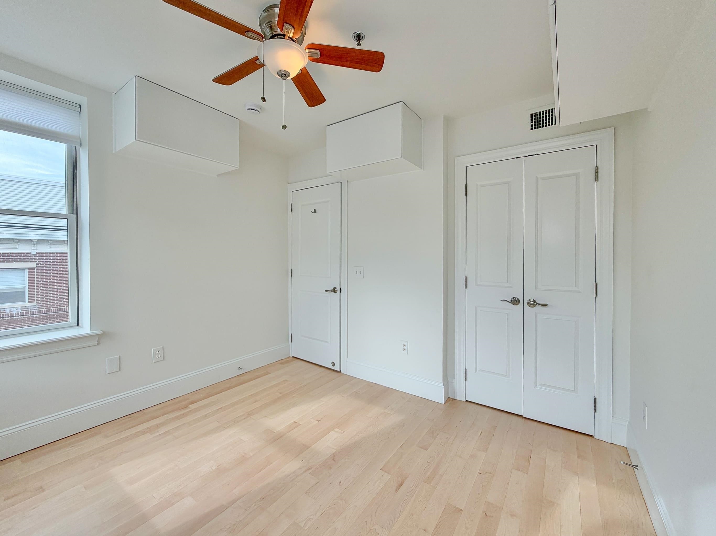 301 MADISON ST Unit: 3S