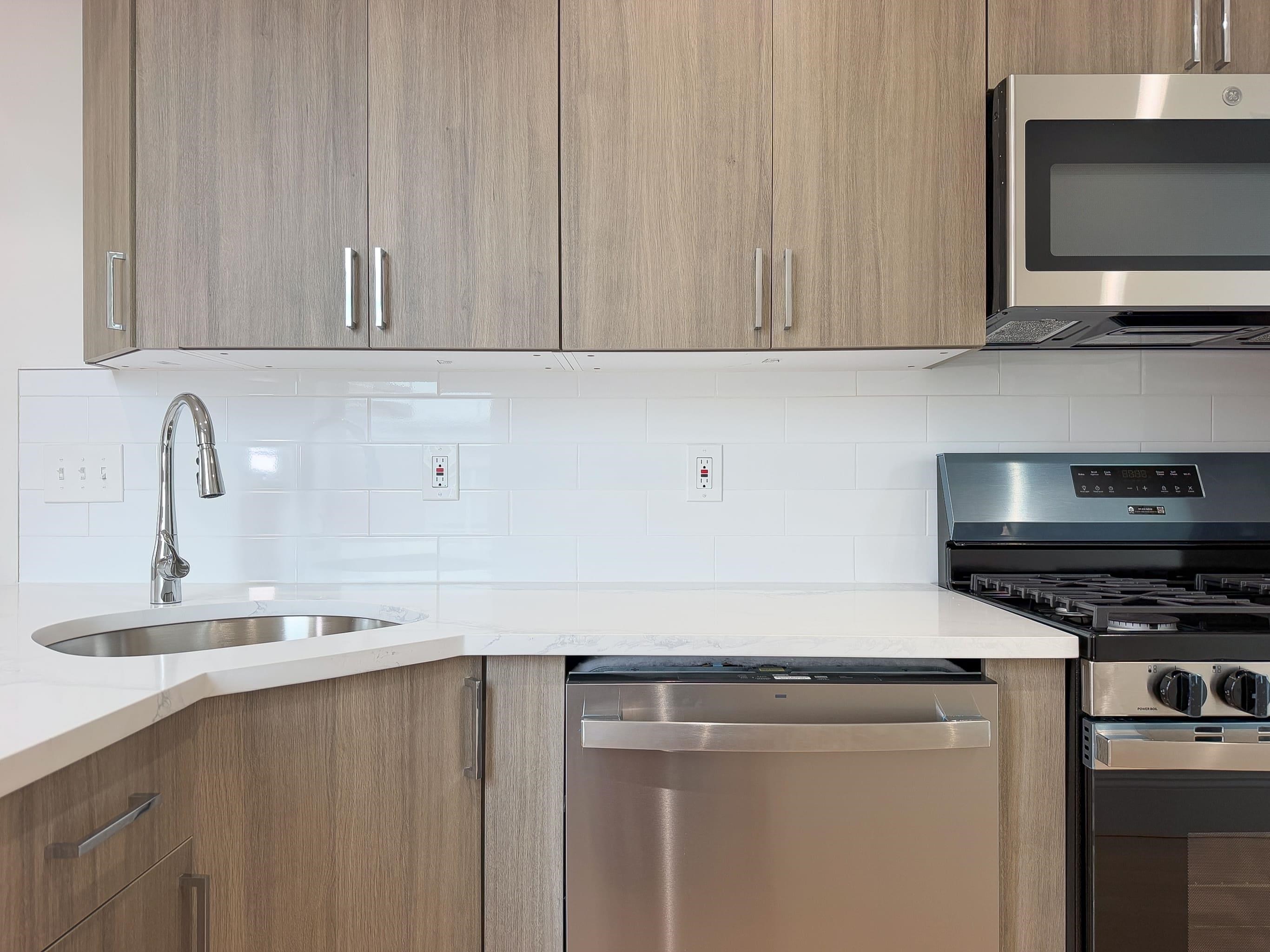 301 MADISON ST Unit: 3S