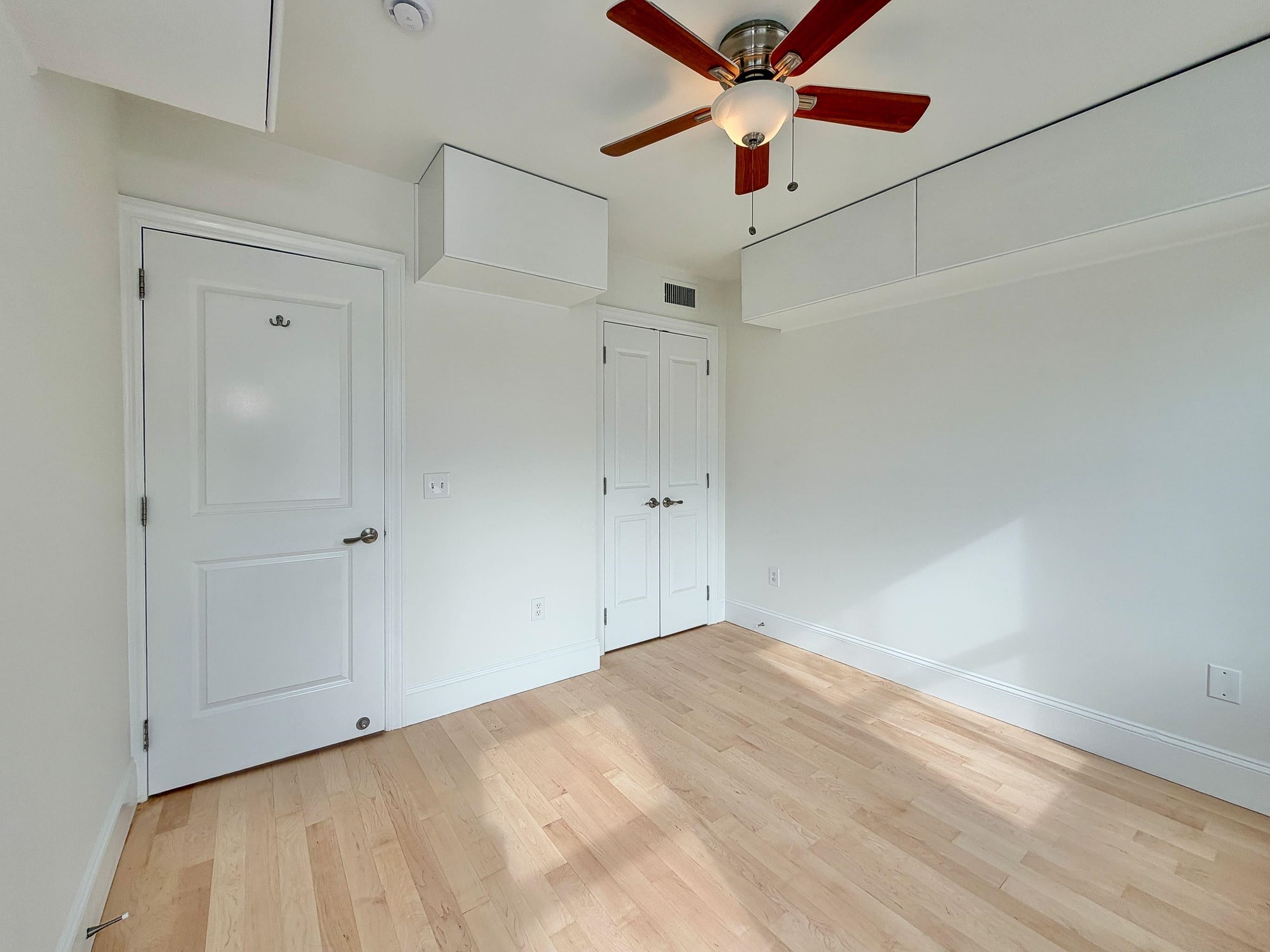 301 MADISON ST Unit: 3S