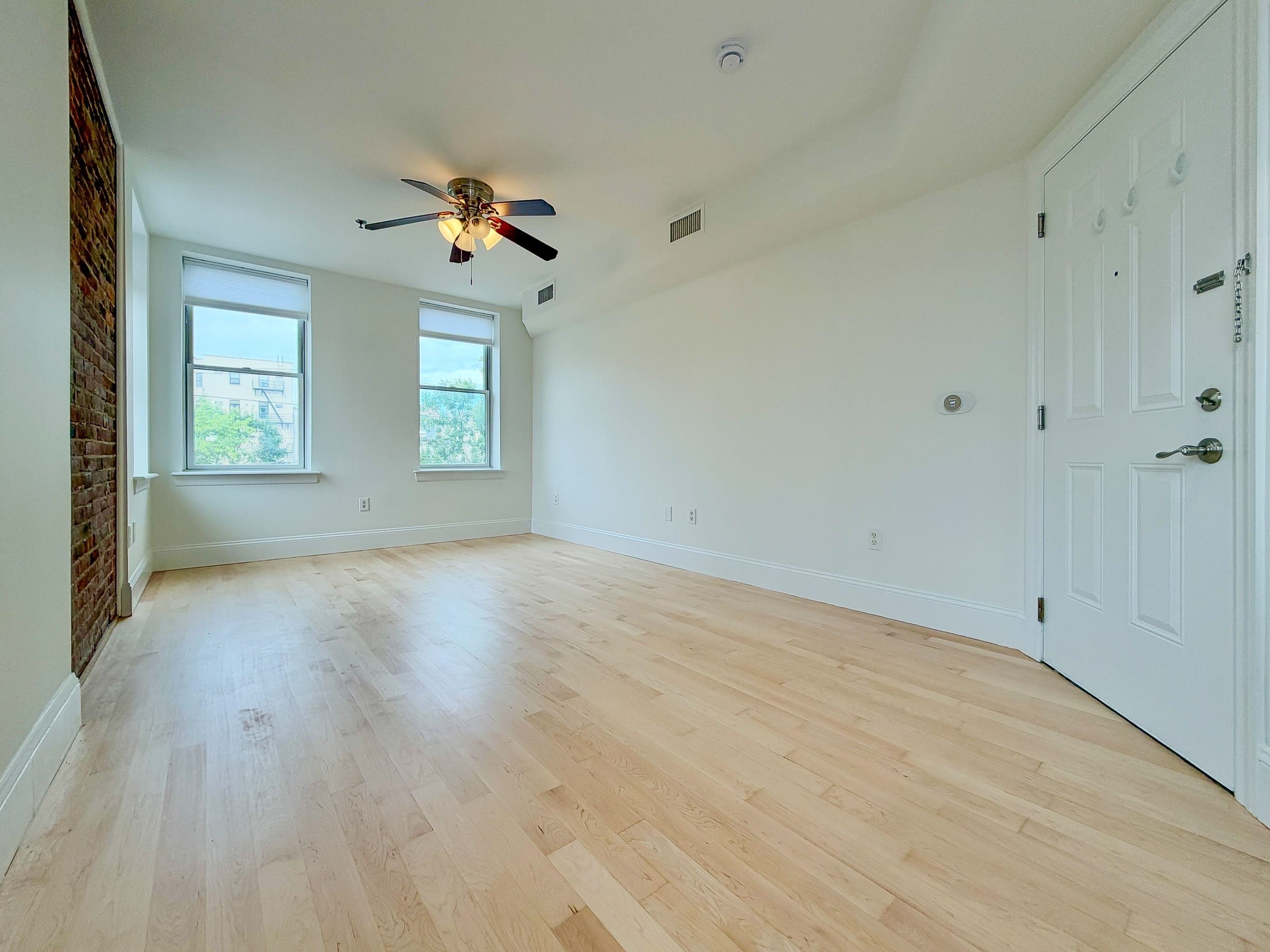 301 MADISON ST Unit: 3S