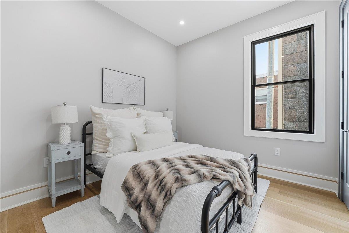 134 HANCOCK AVE Unit: 2
