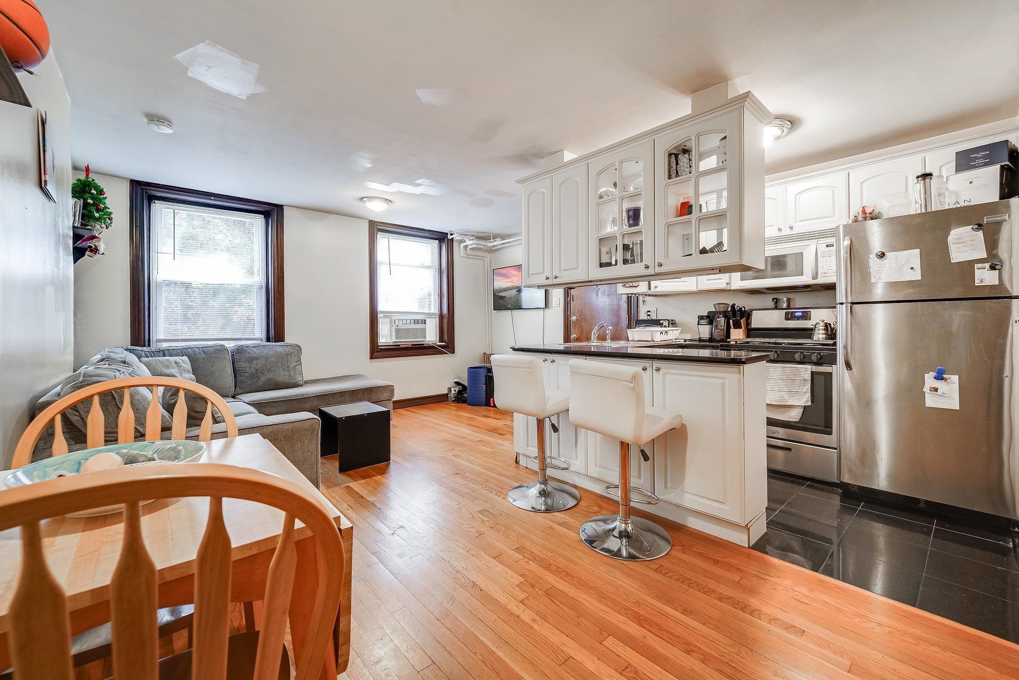 808 BLOOMFIELD ST Unit: A
