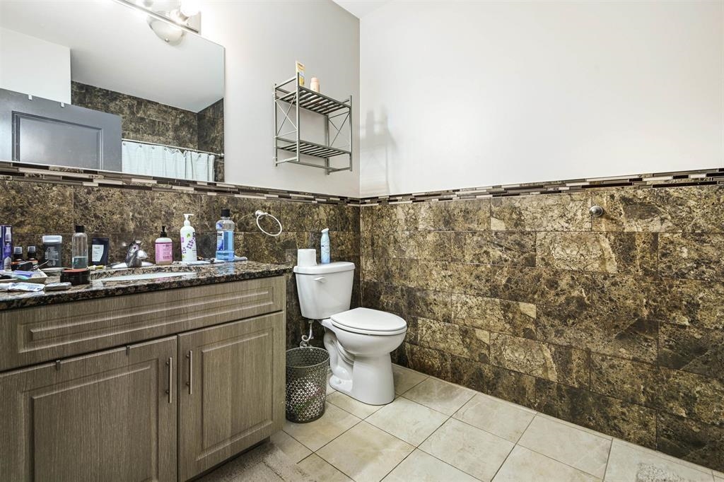 3611 PARK AVE Unit: 206