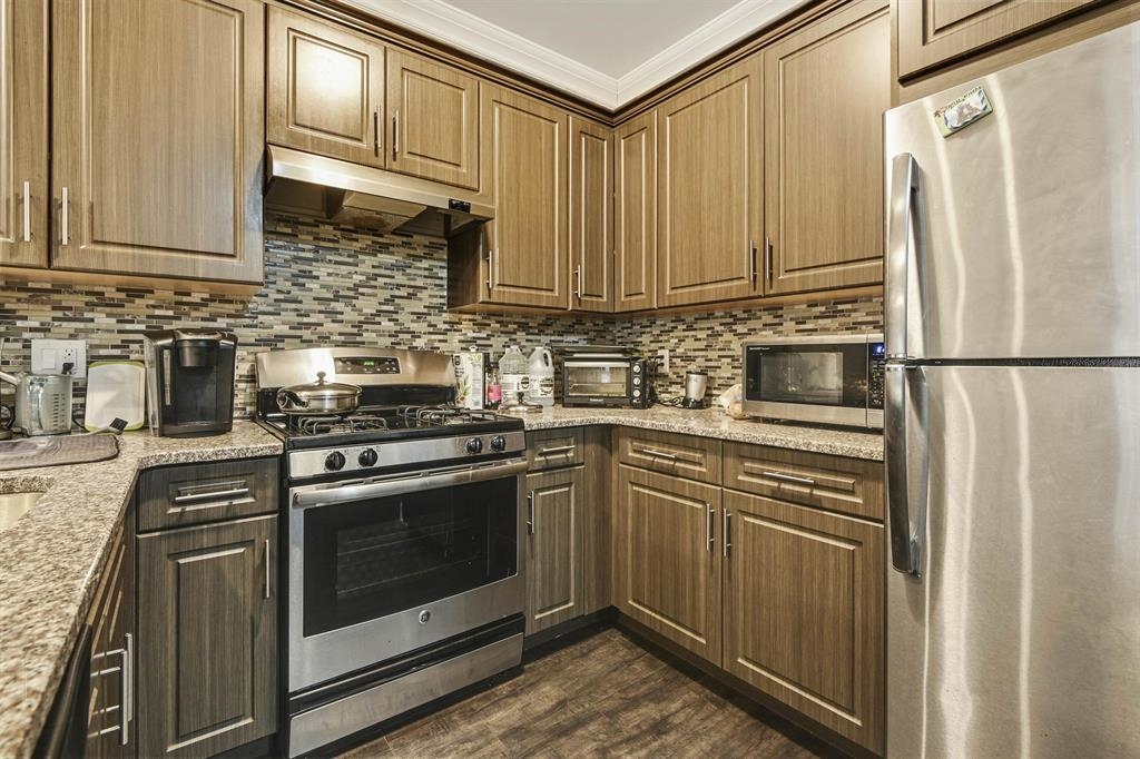 3611 PARK AVE Unit: 206
