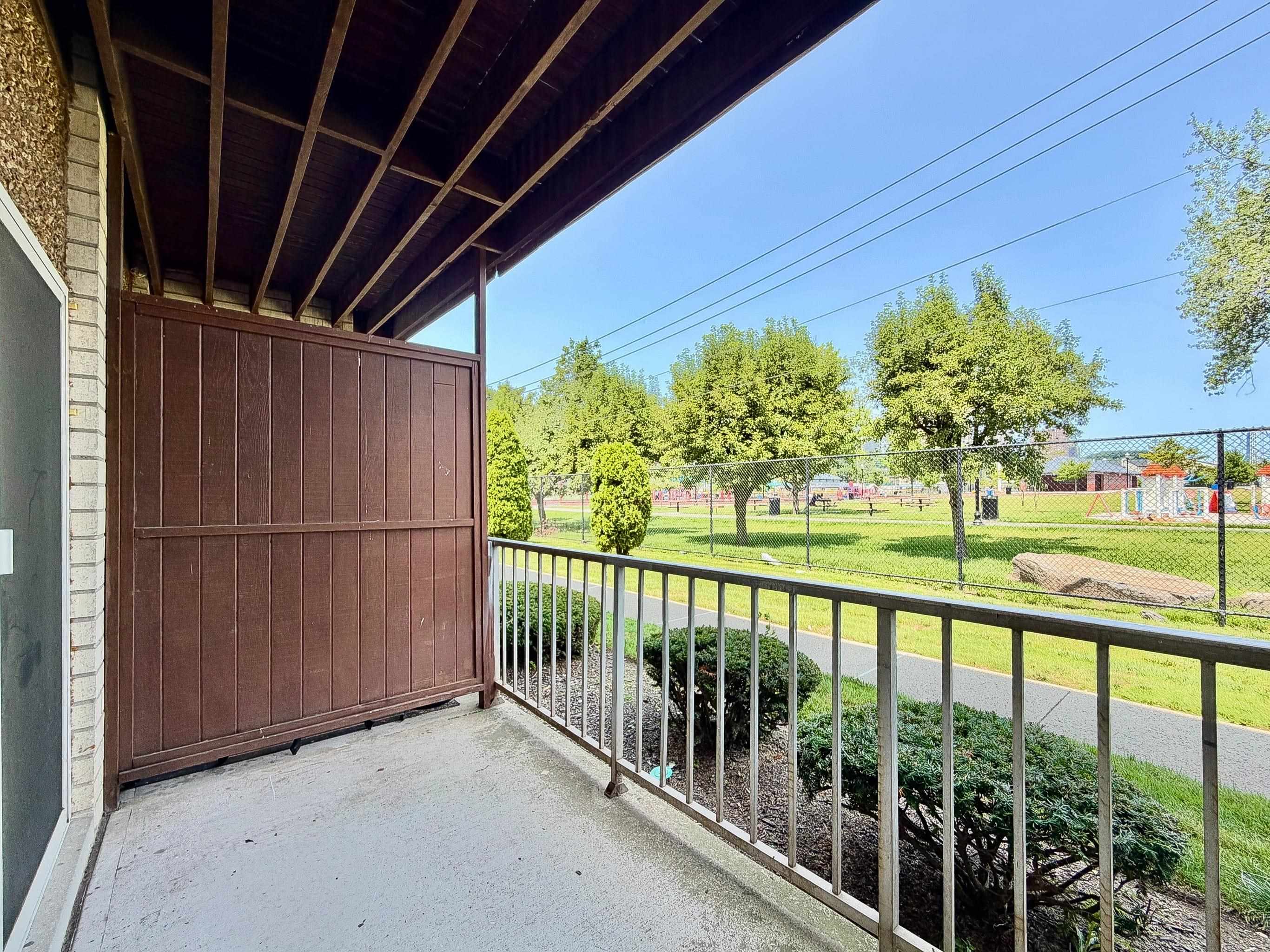 1111 RIVER RD Unit: G7