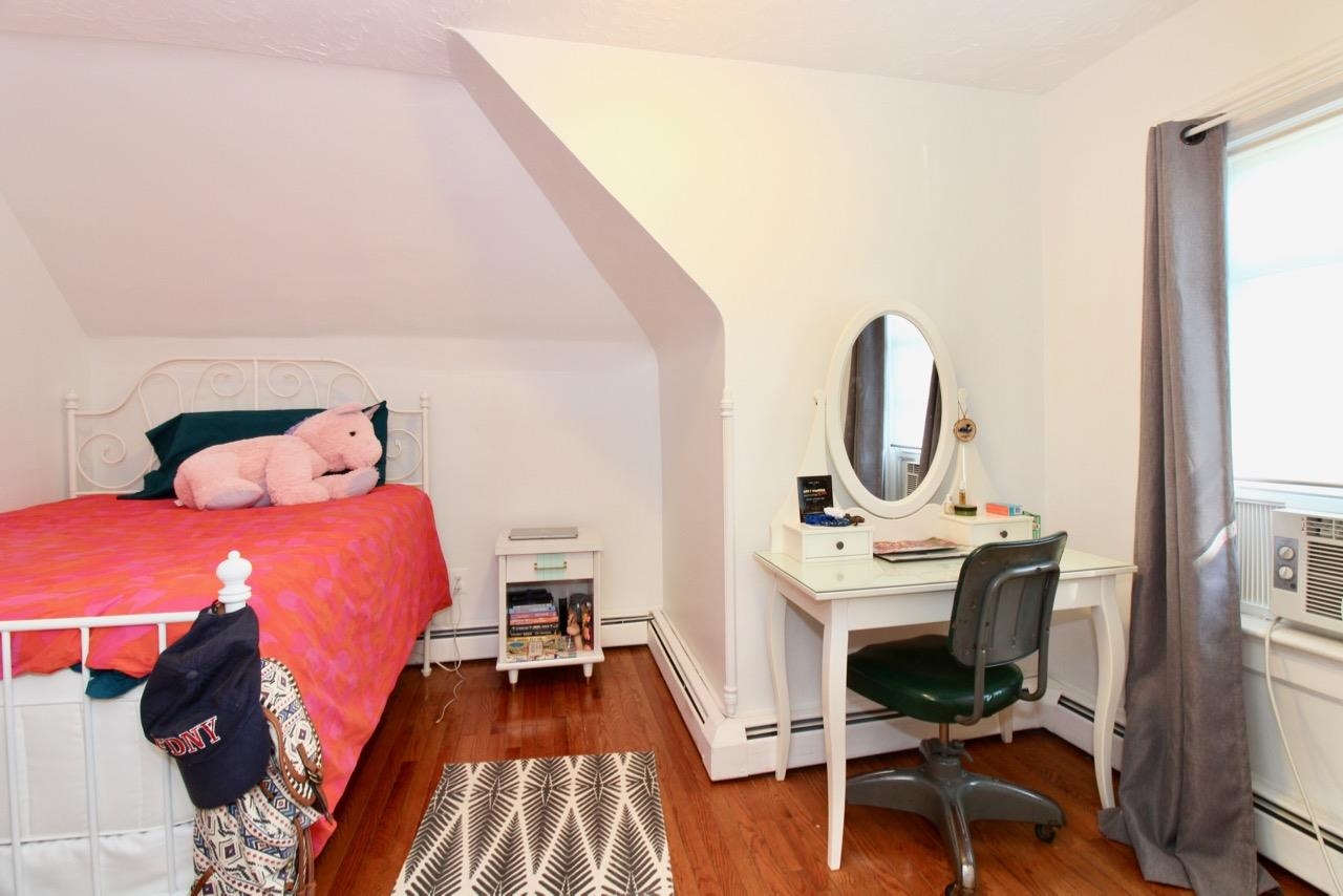 16-18 HUDSON PL Unit: 2