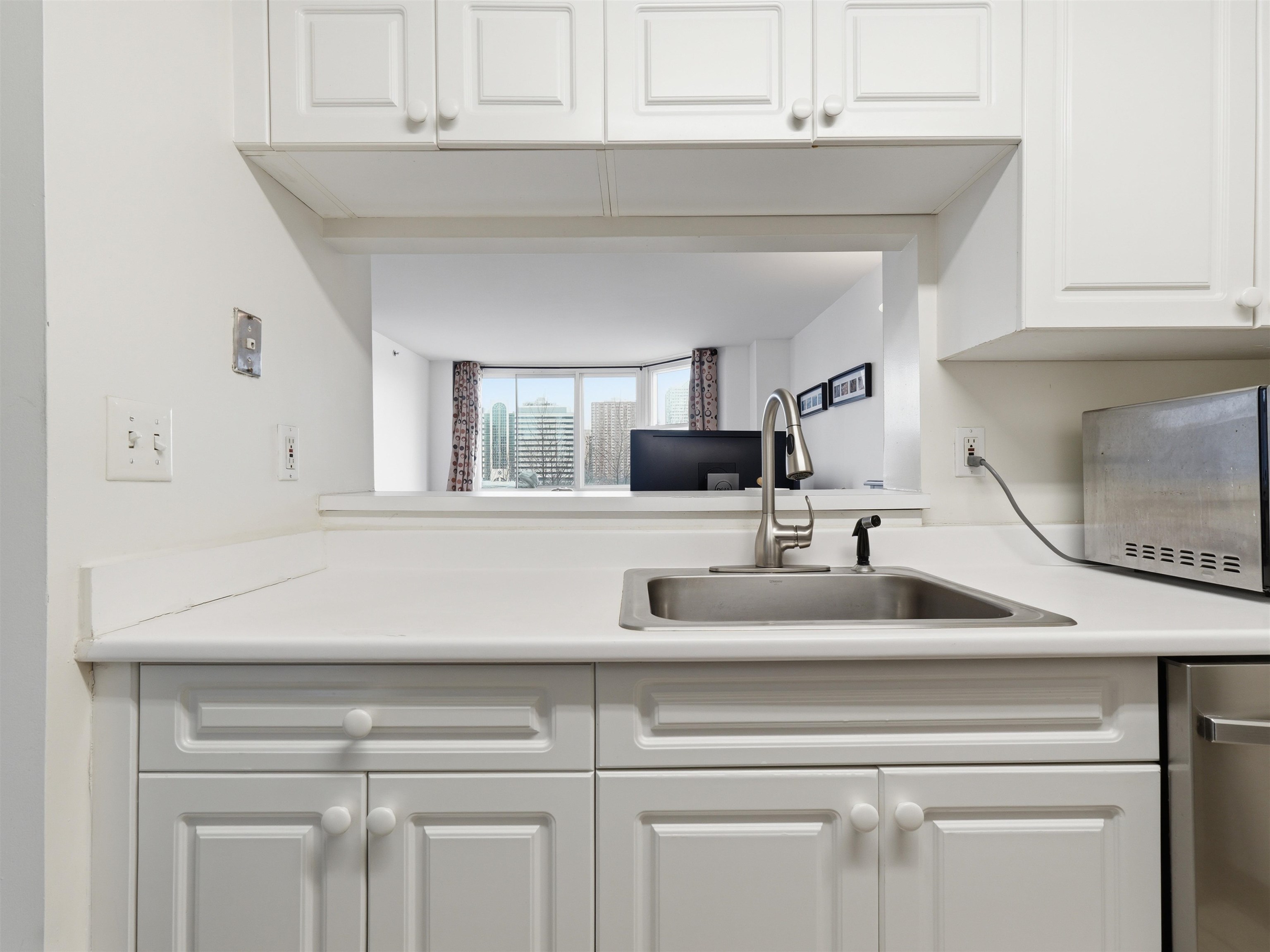 20 2ND ST Unit: 404