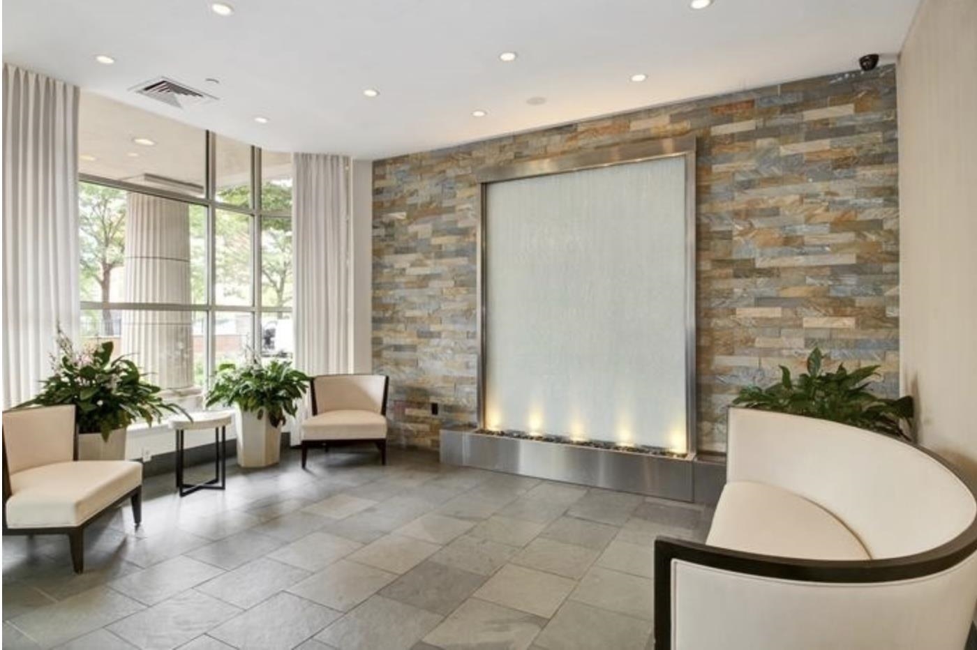 20 2ND ST Unit: 404