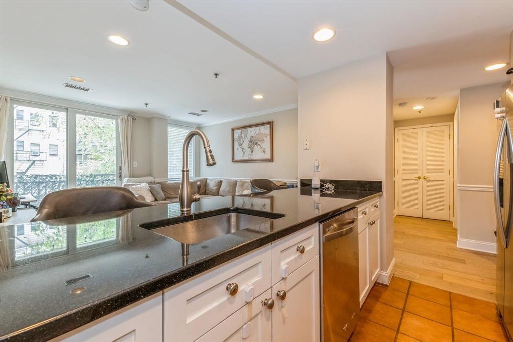 70 ADAMS ST Unit: 2A