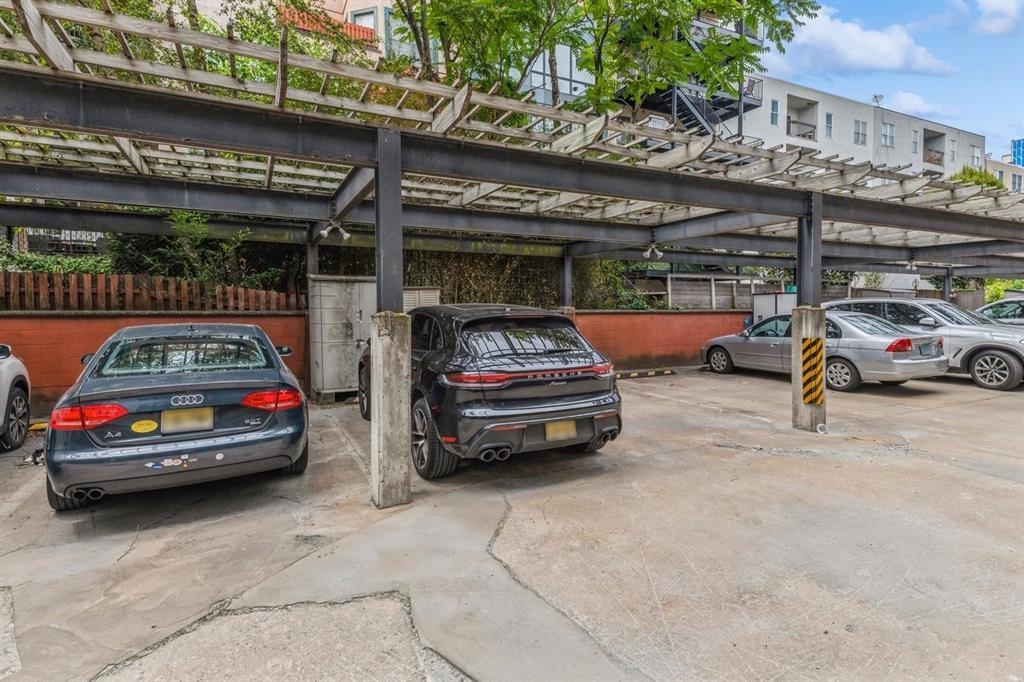 70 ADAMS ST Unit: 2A