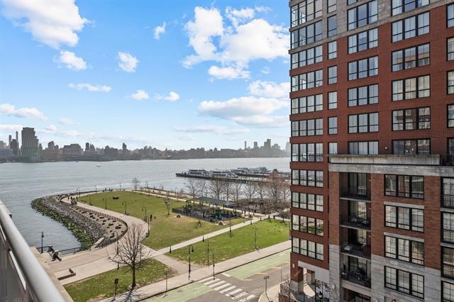 1125 MAXWELL LANE Unit: 430