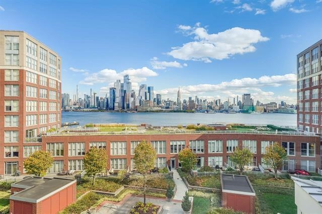1125 MAXWELL LANE Unit: 430