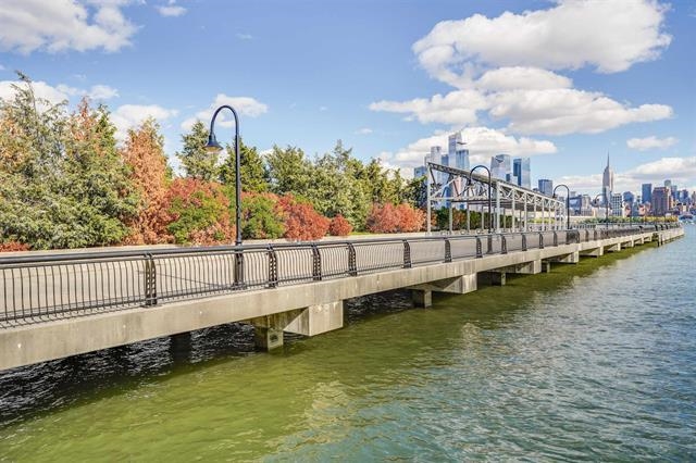 1125 MAXWELL LANE Unit: 430