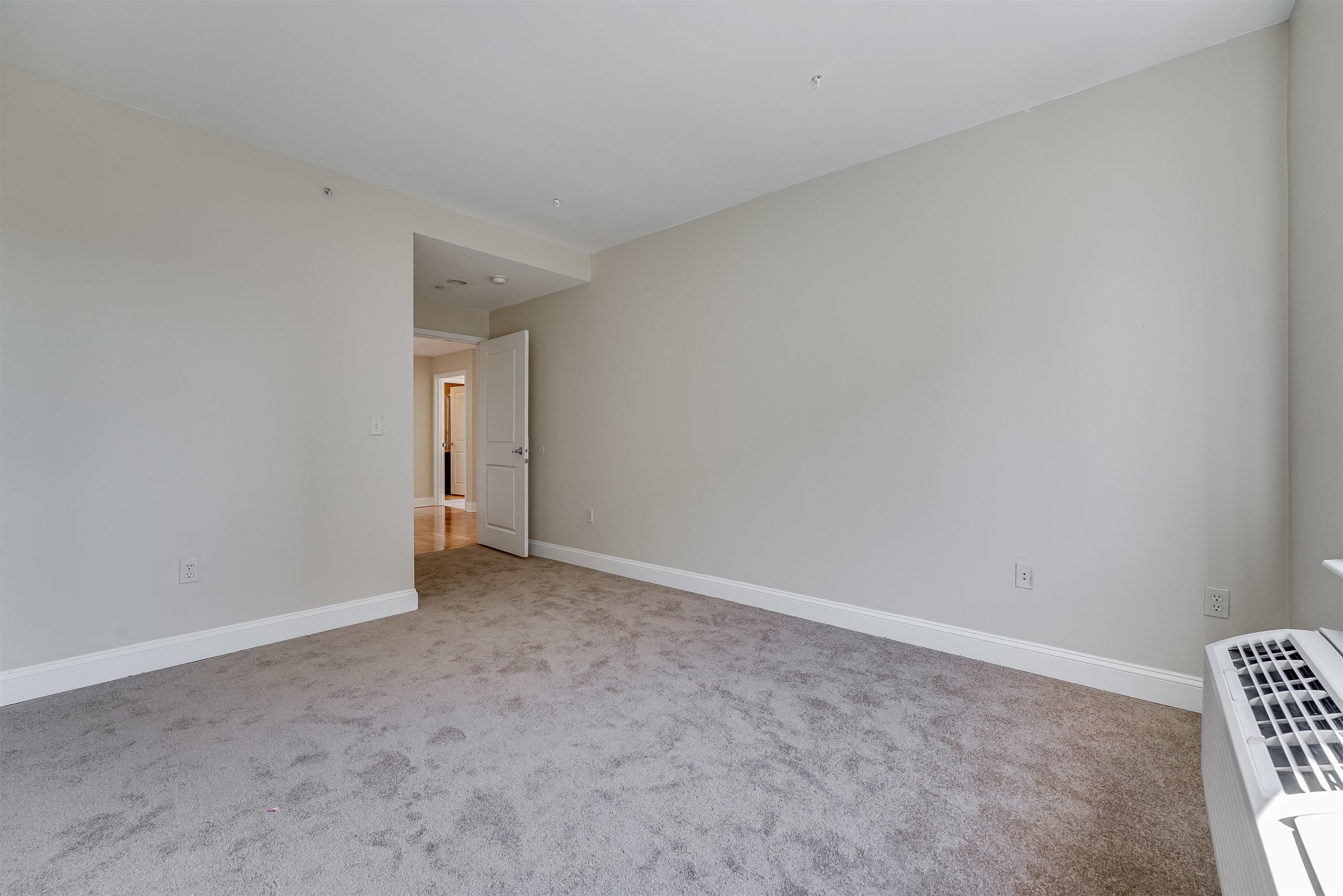 29 1ST ST Unit: 702