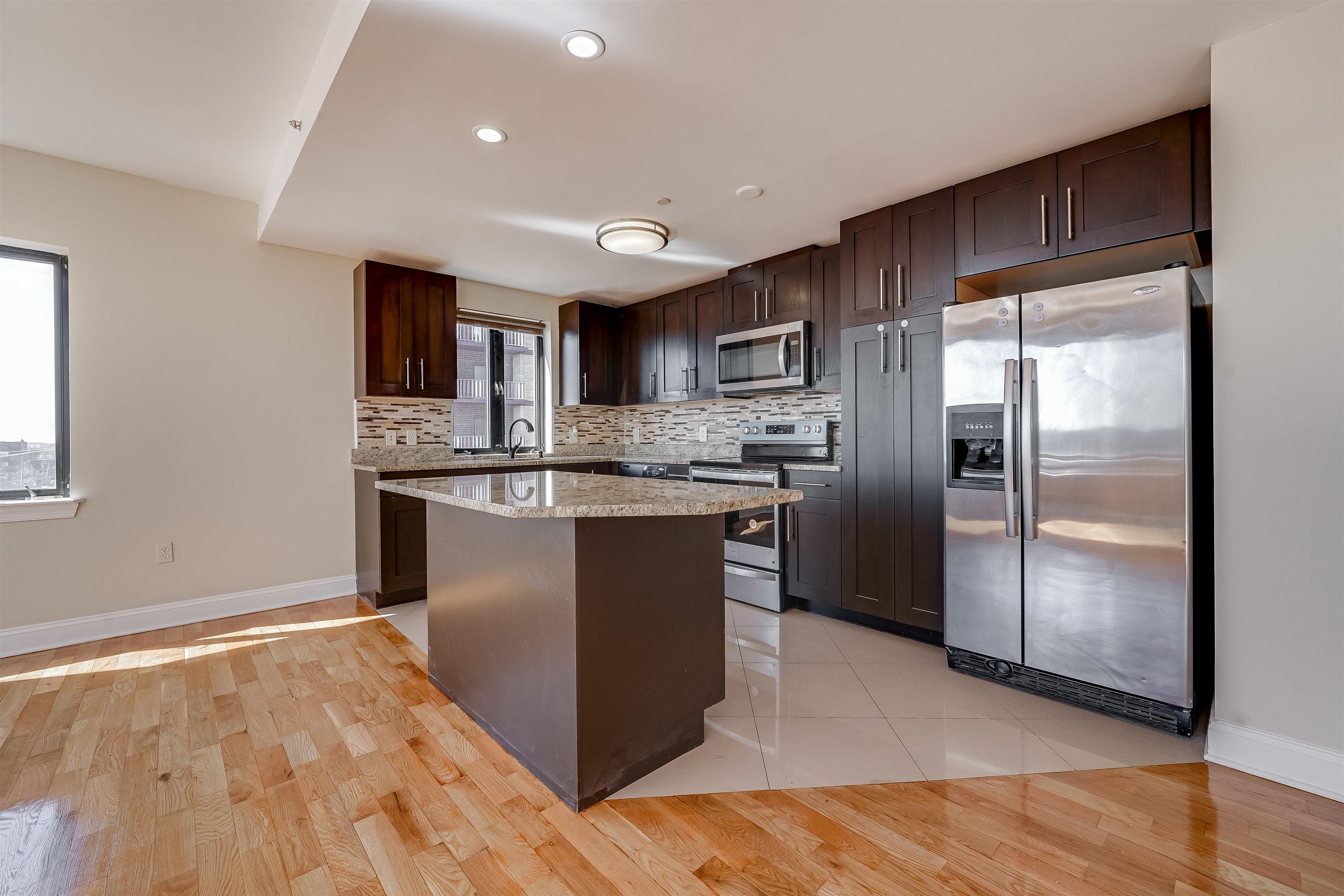 29 1ST ST Unit: 702