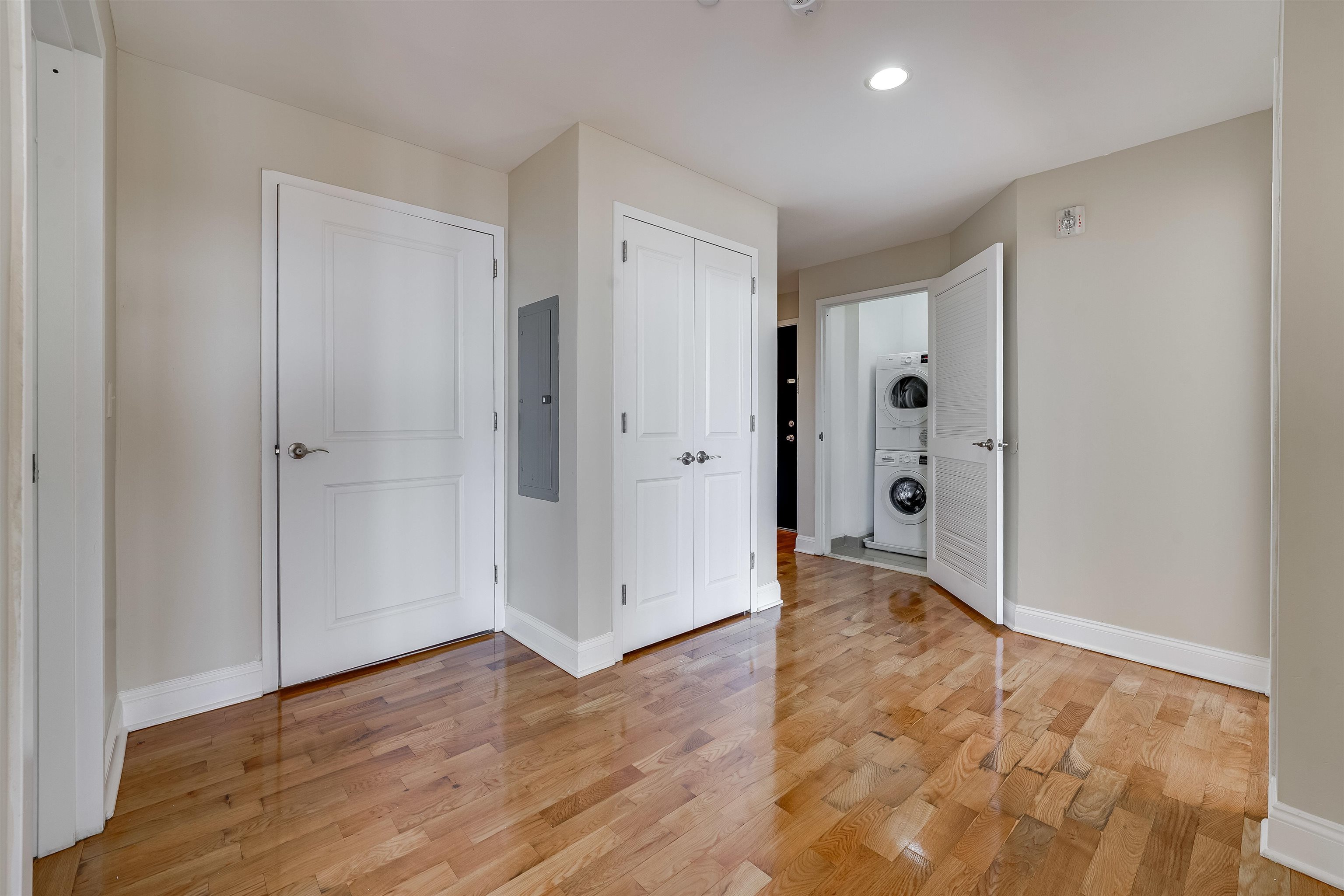 29 1ST ST Unit: 702
